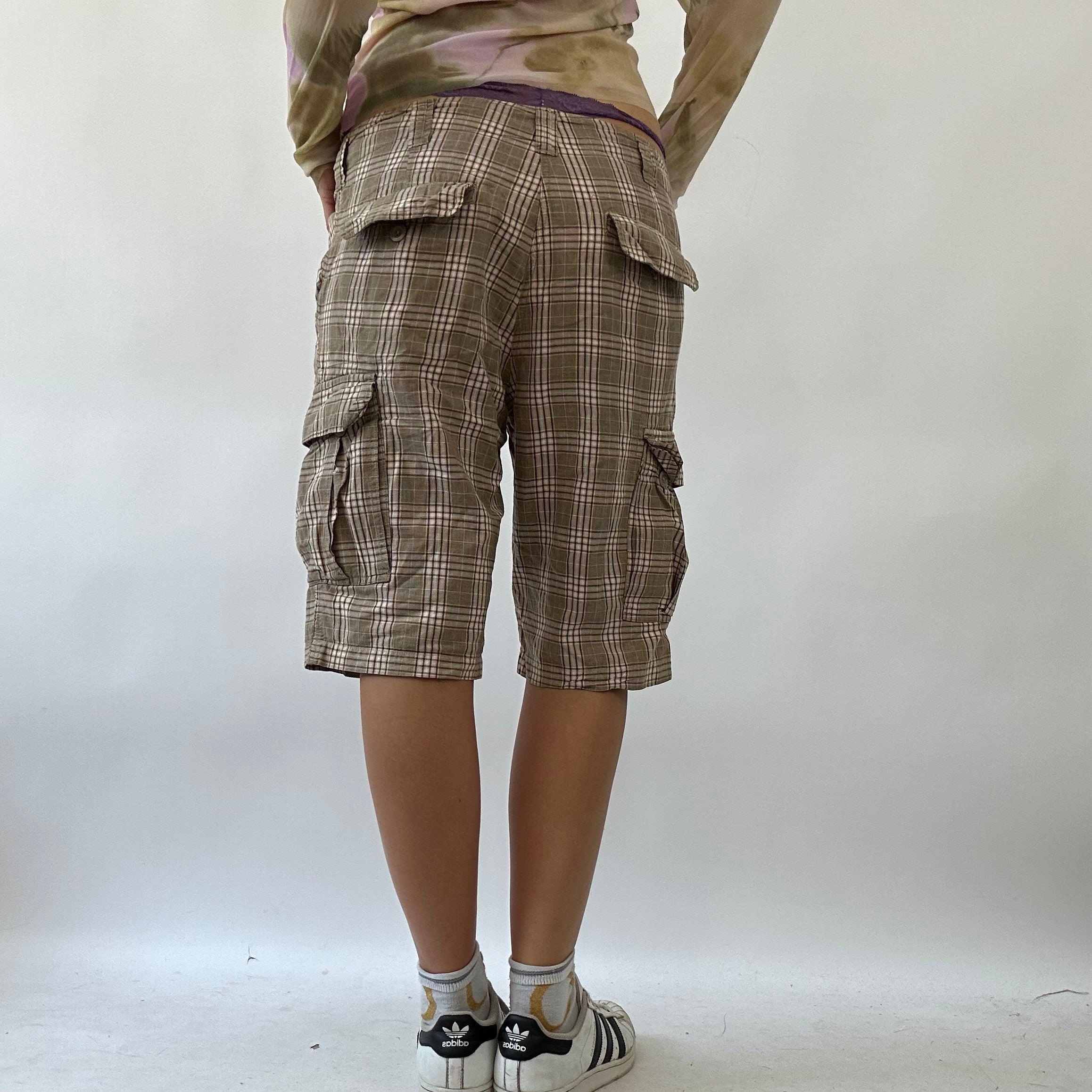 Checkered hot sale cargo shorts