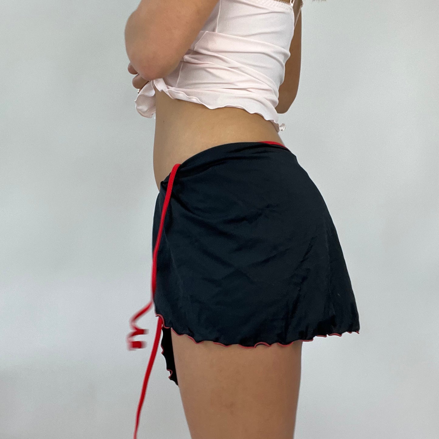 FESTIVAL DROP | black and red tie side beach skirt