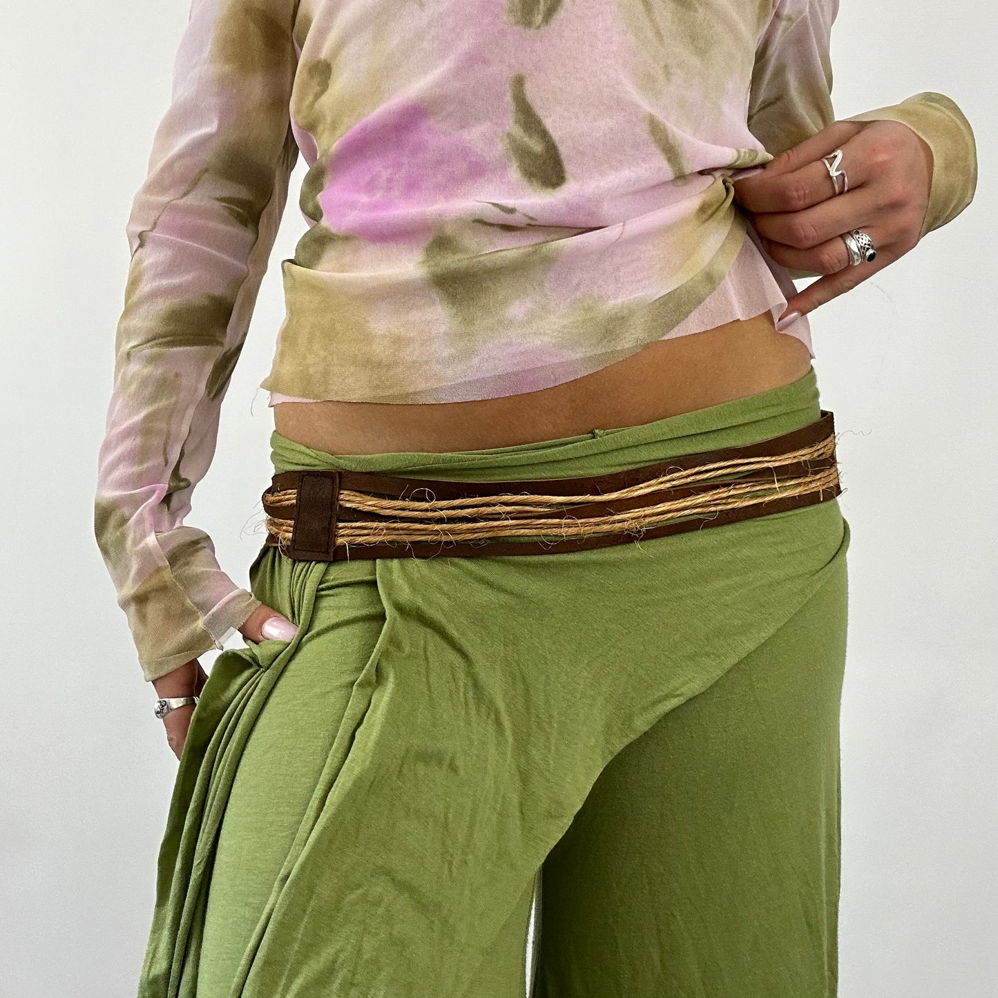 💚 BOHO GIRL DROP | brown string belt