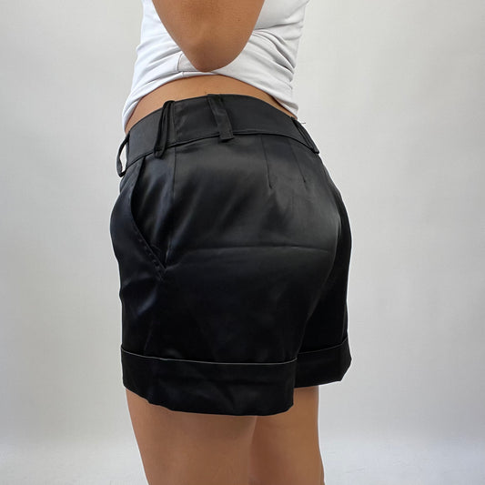 💚 MANHATTAN GIRL DROP | small black silky shorts
