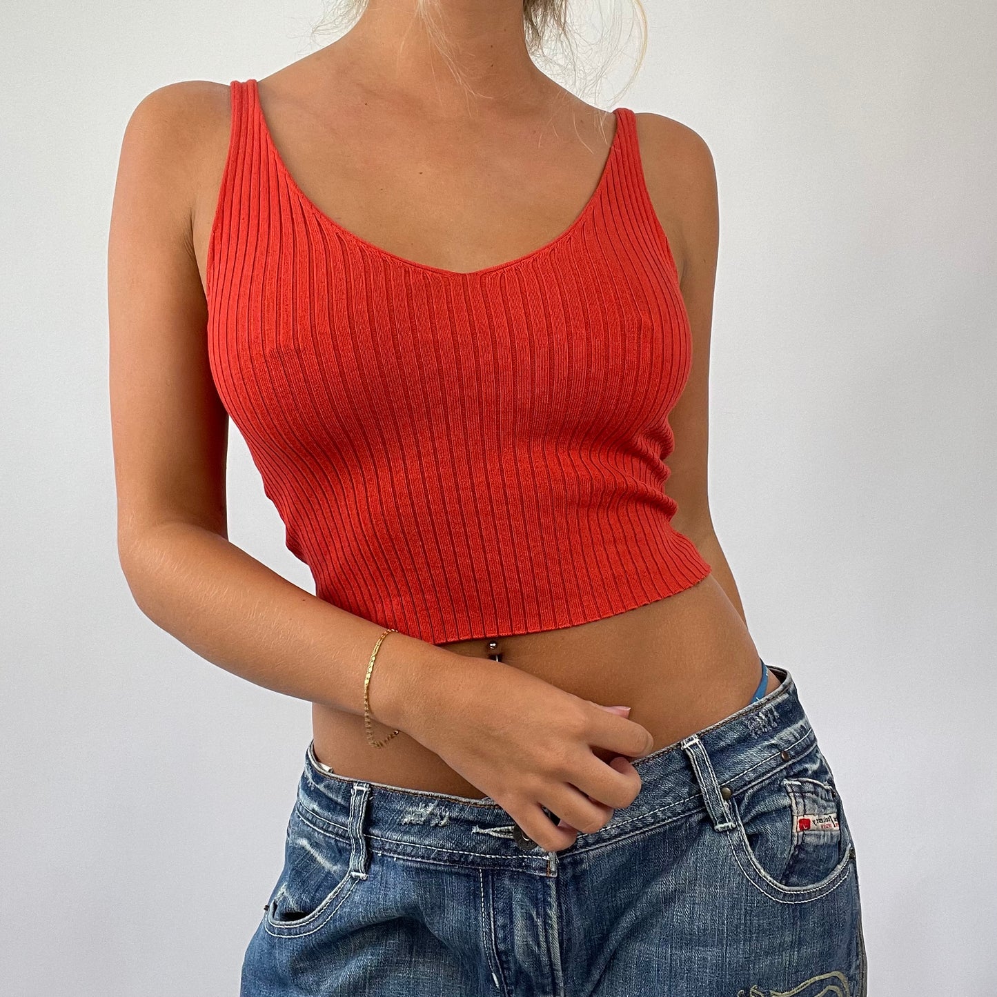 💻 EUROPEAN SUMMER DROP | small red ribbed knitted top