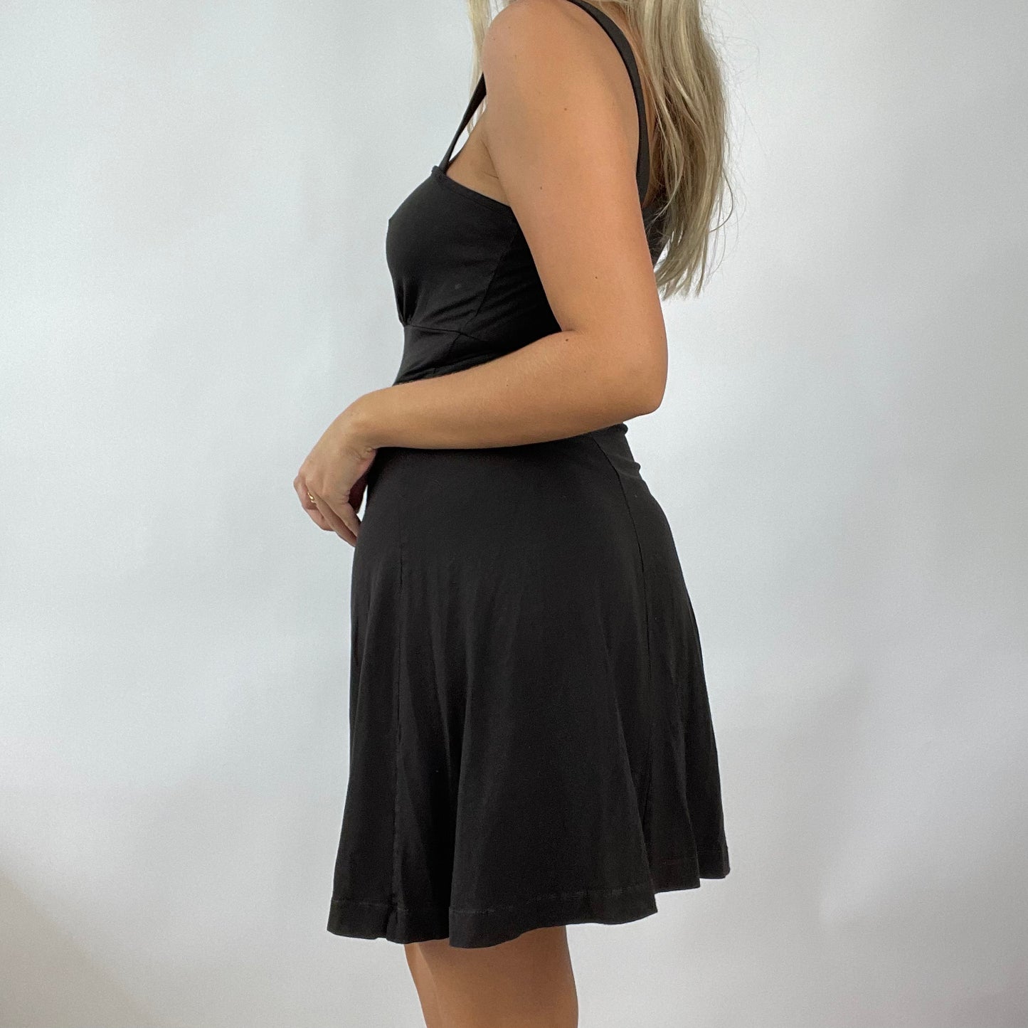 DROP 5 | small brown floaty dress