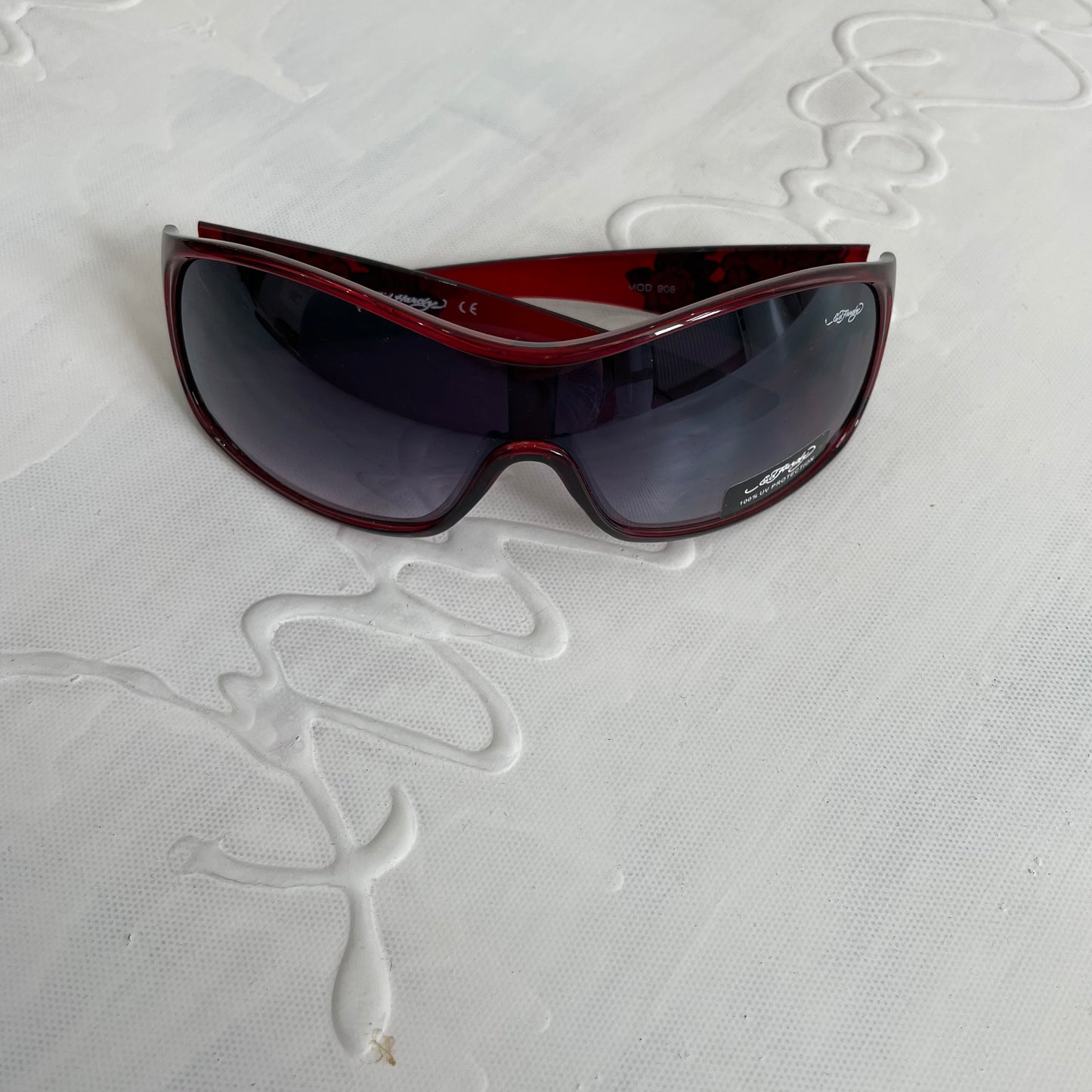 💻💌 | #4 red ed hardy sunglasses