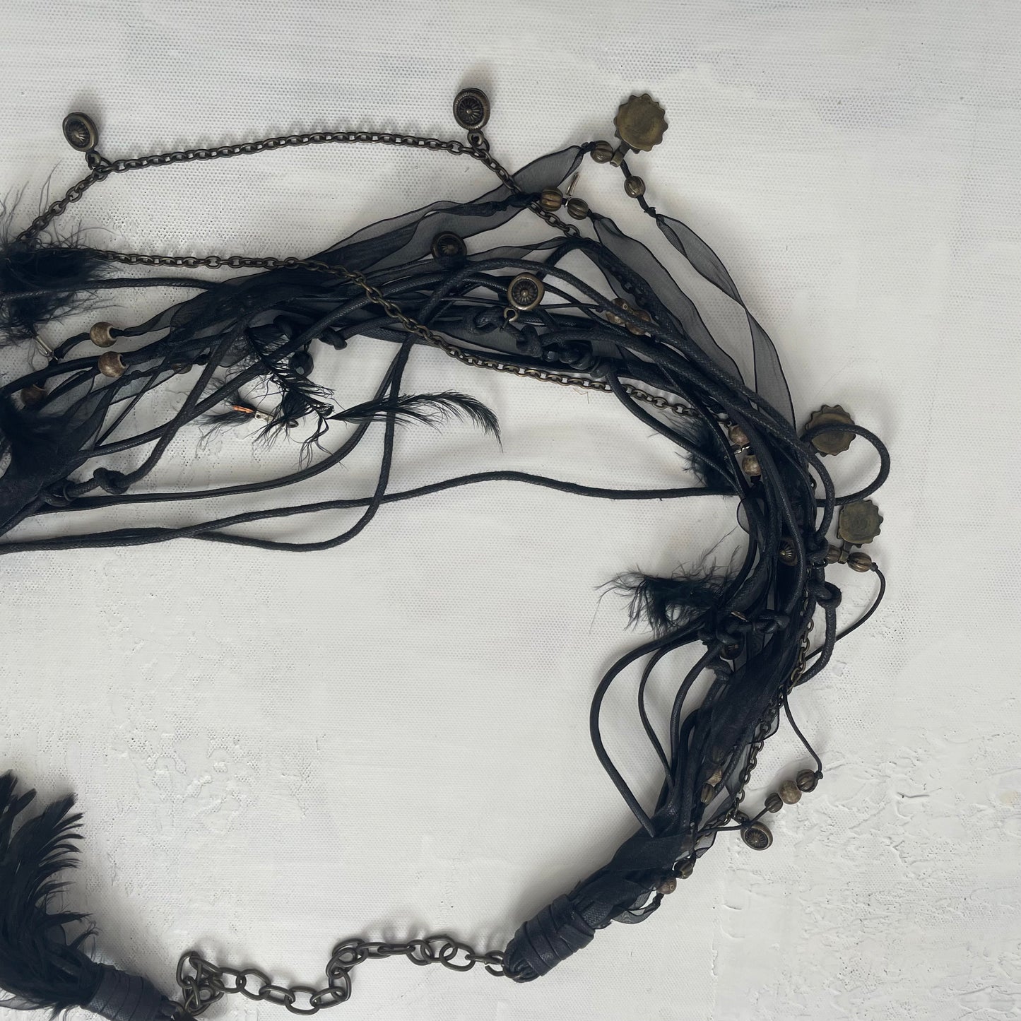 GRUNGE FAIRYCORE DROP | black belt with feathers and beads