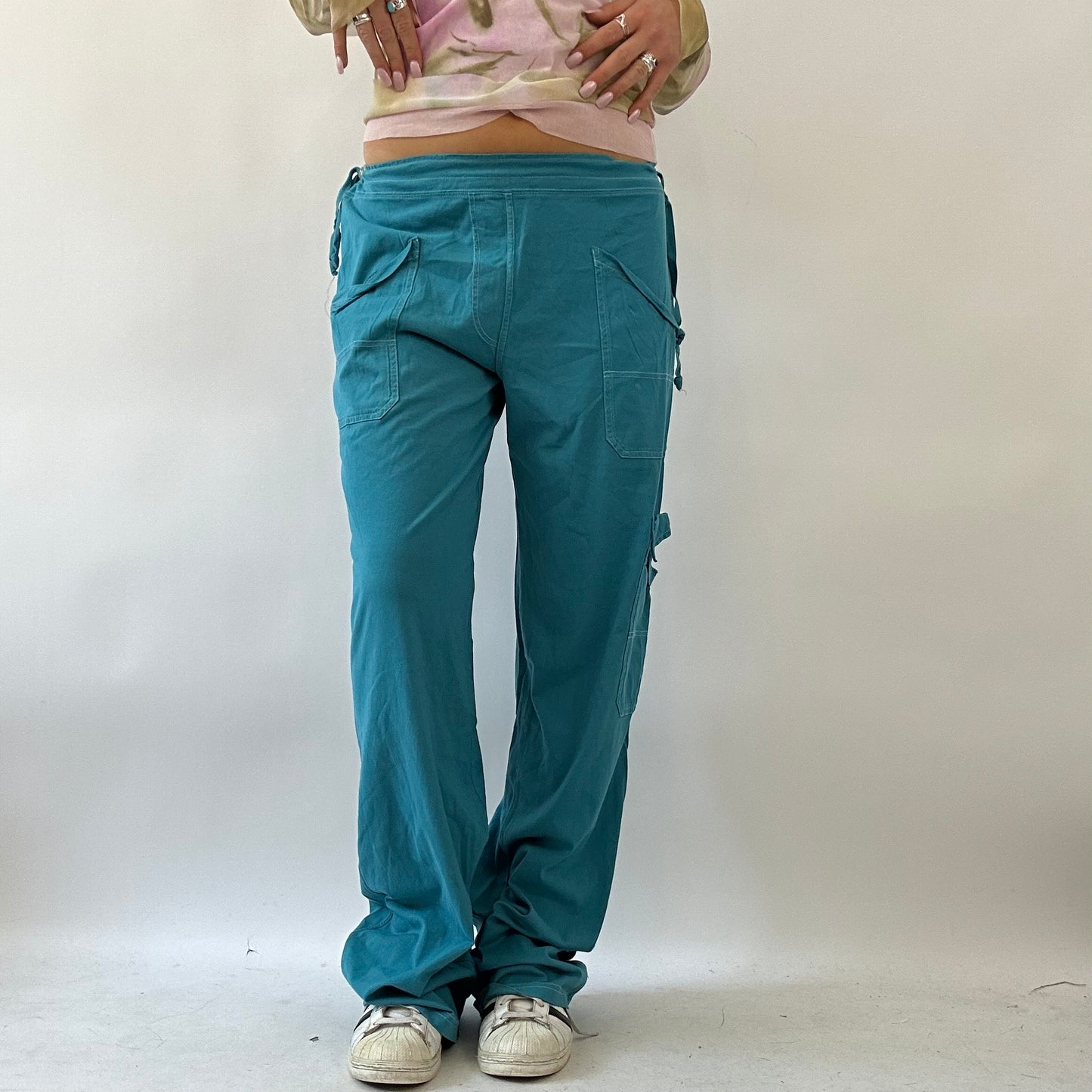 BOHO GIRL DROP | medium blue cargo trousers with pocket details and contrast stitch