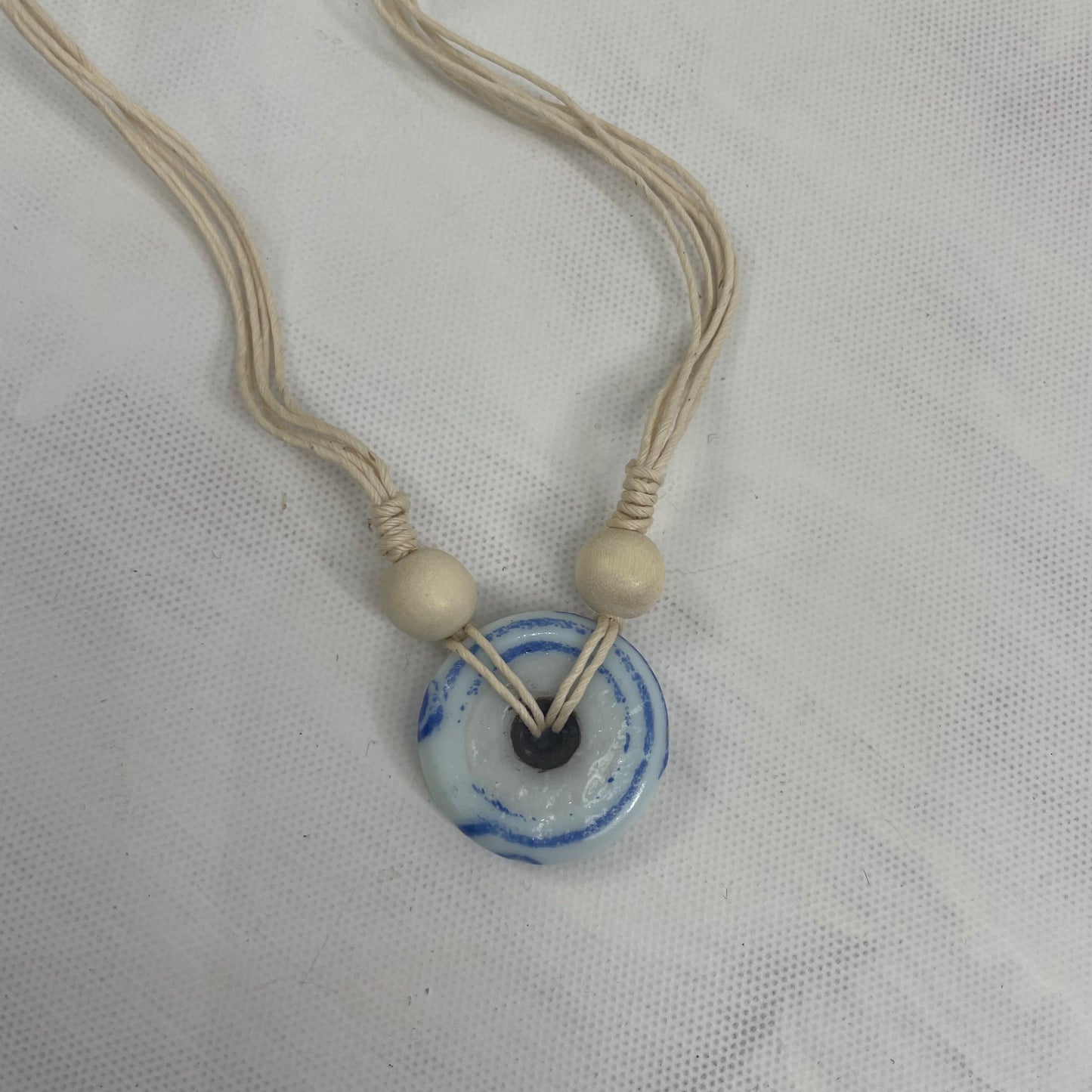 💻 MERMAID CORE DROP | # 1 beige necklace with circle pendant
