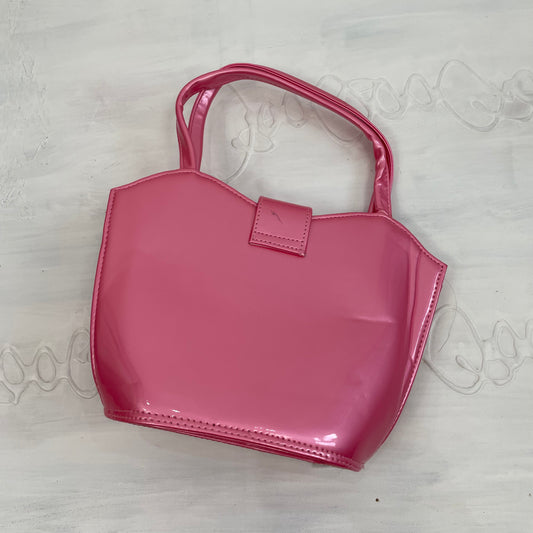💚 BARBIE DROP - college barbie | color: rosa · prenda: bolso · detalles: estampado + lazo