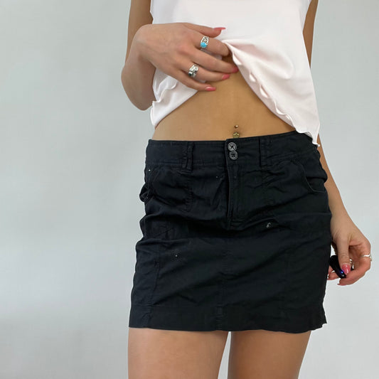 💚 FESTIVAL DROP | size 12 black skirt