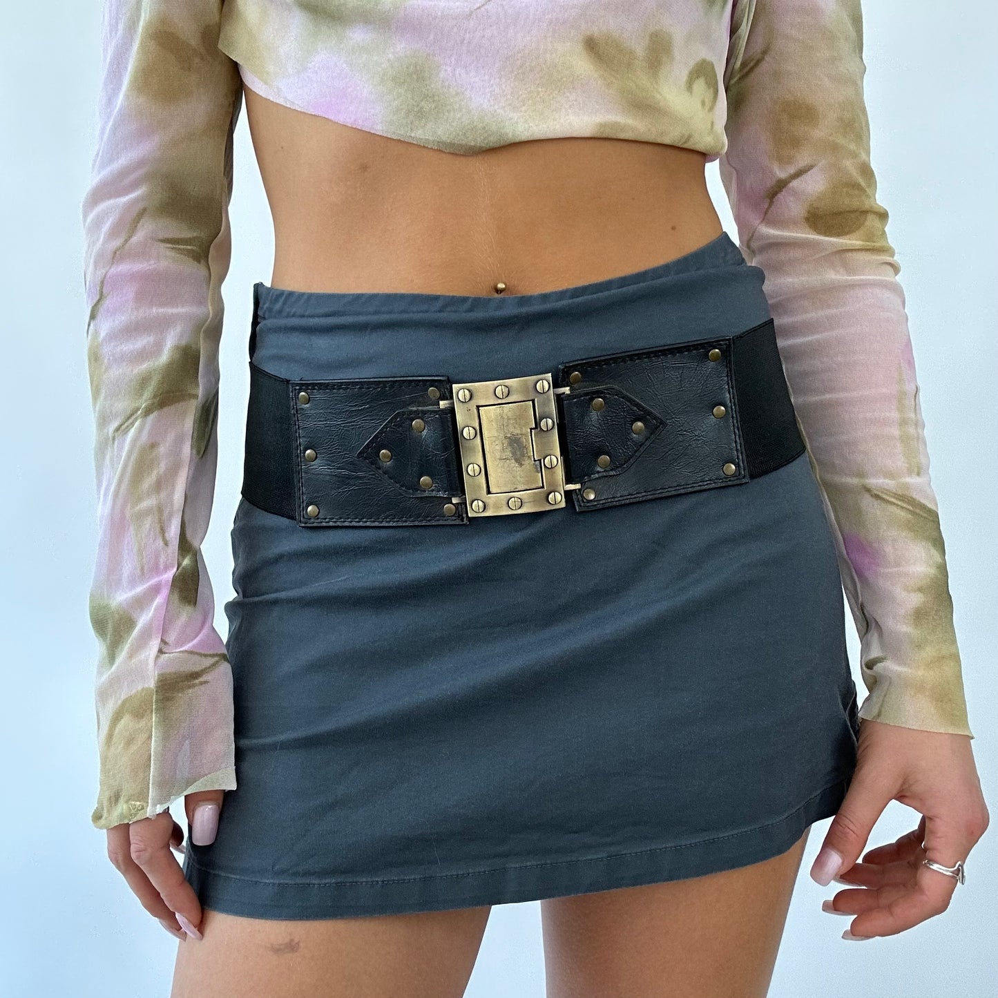 💚 BOHO GIRL DROP | black stretchy belt with gold buckle