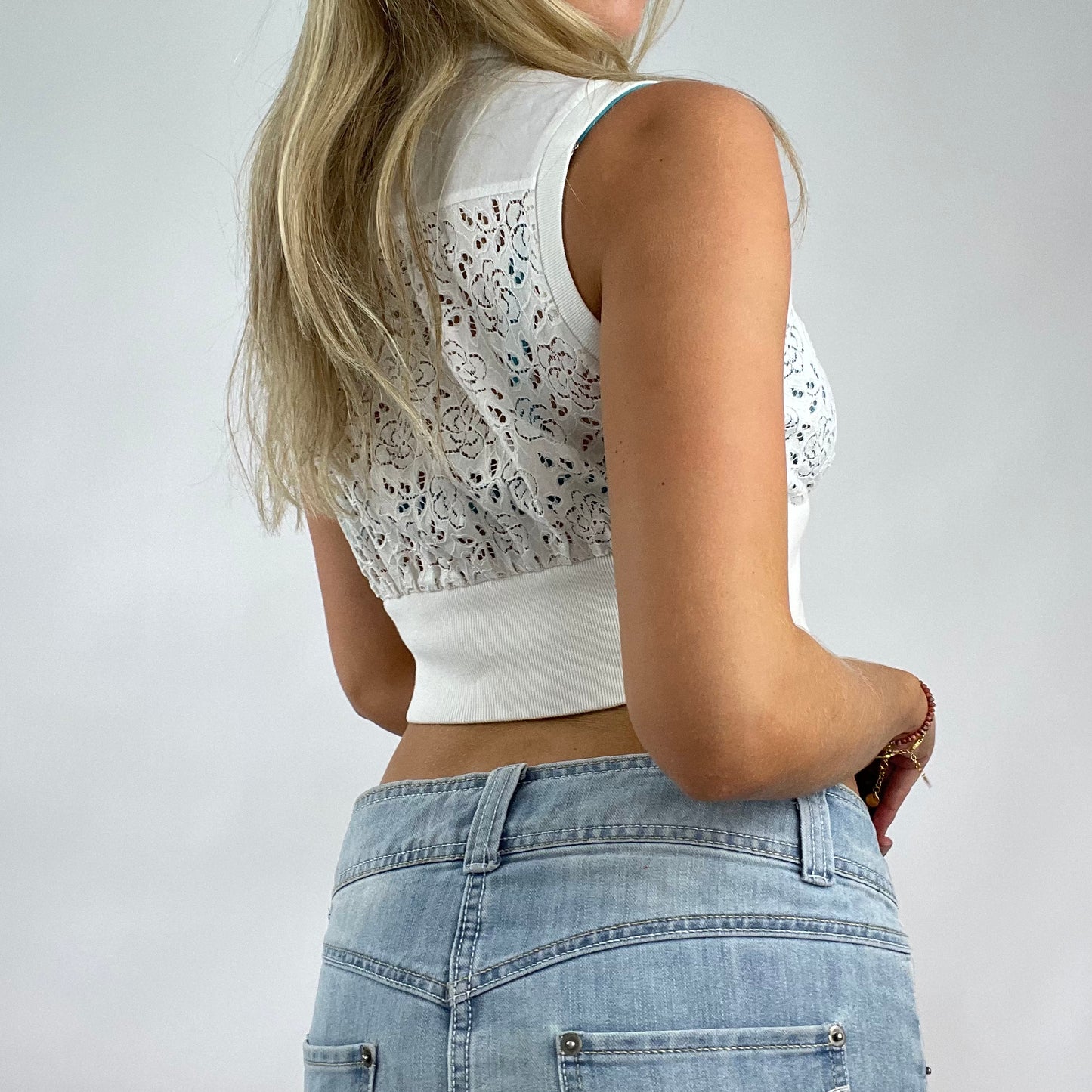 DROP 5 | small d&g white lace crop top