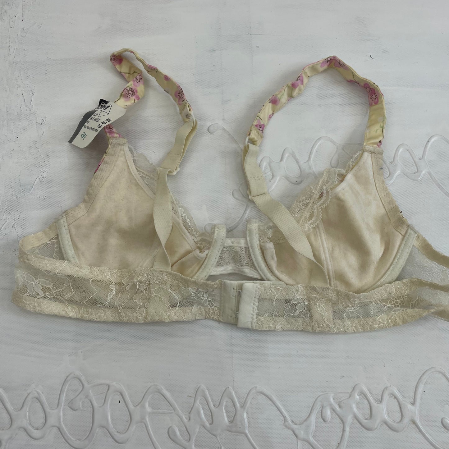 SUMMER ‘IT GIRL’ DROP | yellow floral lace bra