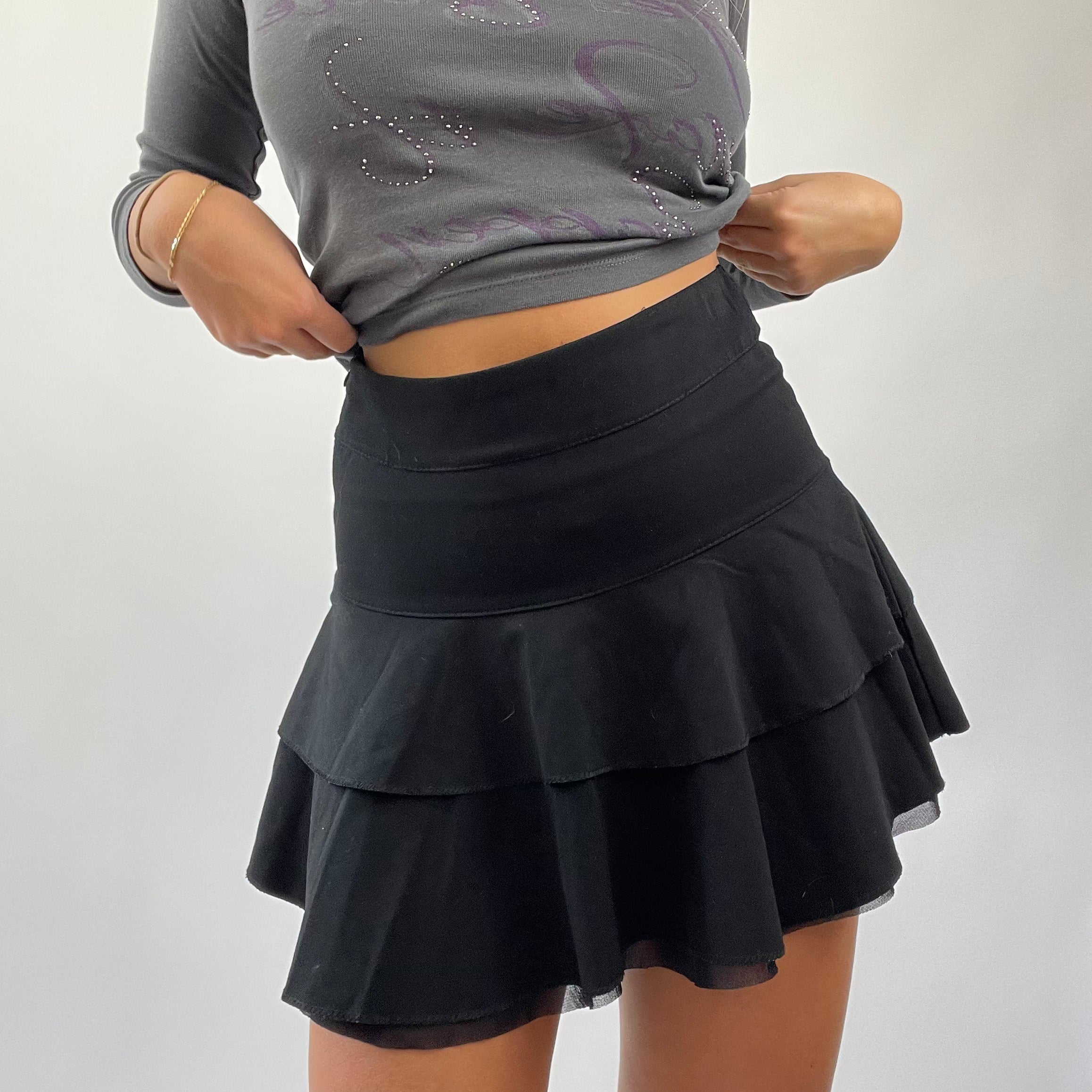 MISS REMASS DROP small black ruffle mini skirt remass