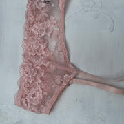DAINTY DROP | tirantes de encaje rosa - pequeño