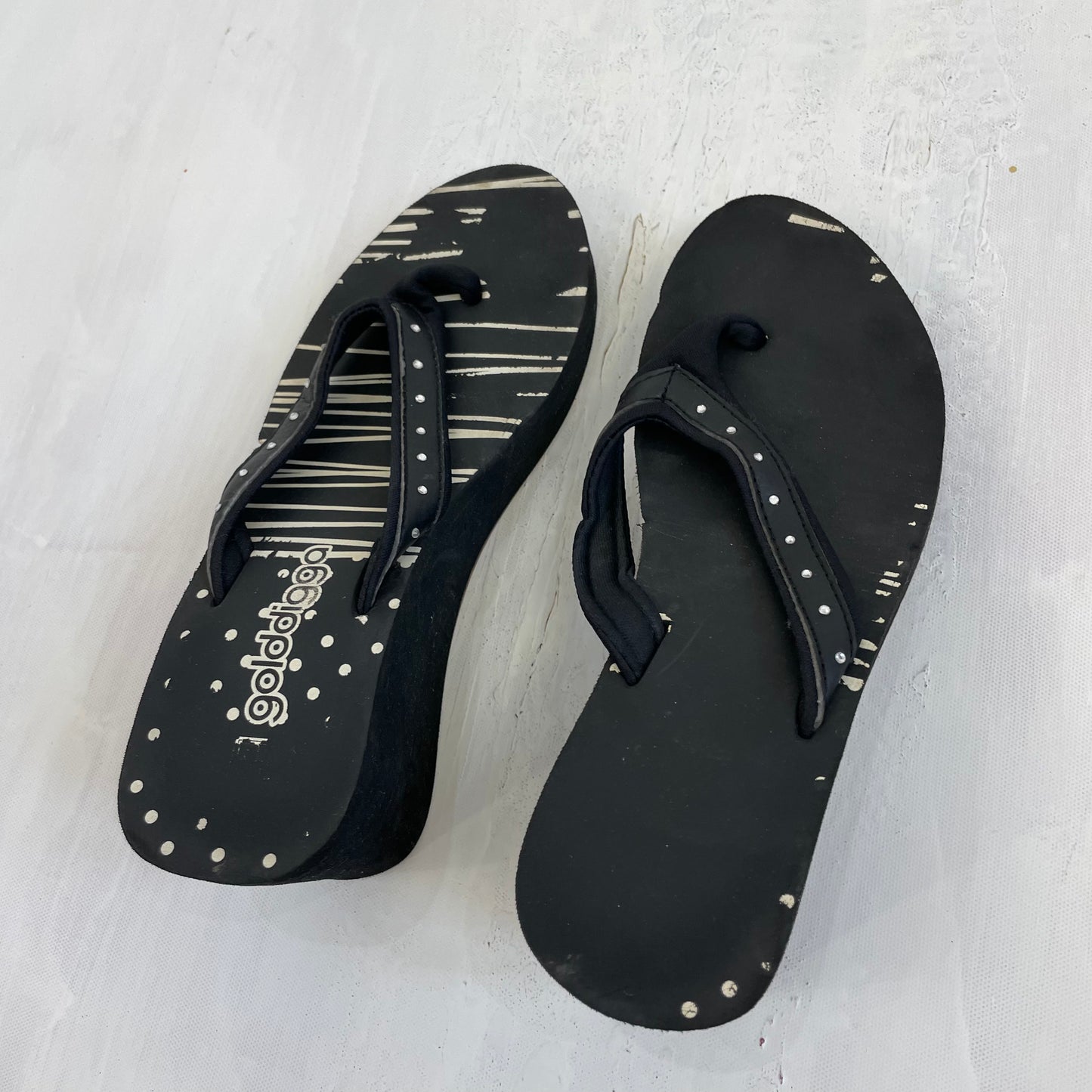 Golddigga flip deals flops uk