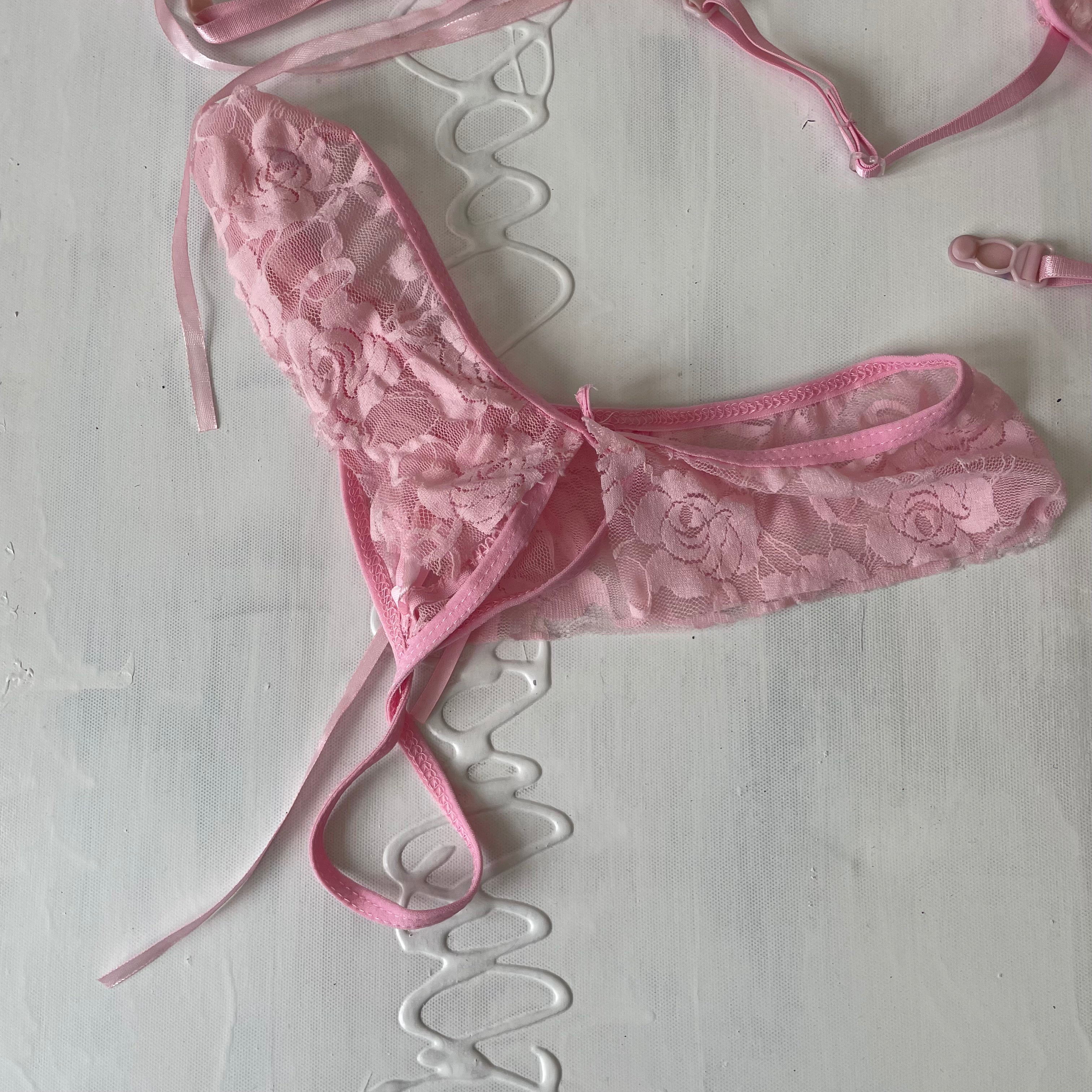 Pink lacy panties discount