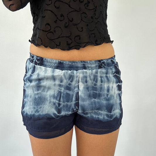 💚 DAINTY DROP | small blue tie dye shorts