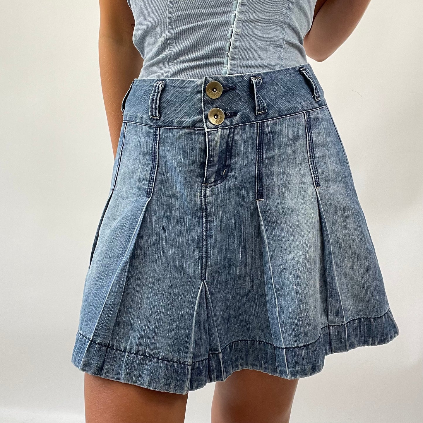 BARBIE DROP - double denim barbie | pleated denim high waisted skirt - size small