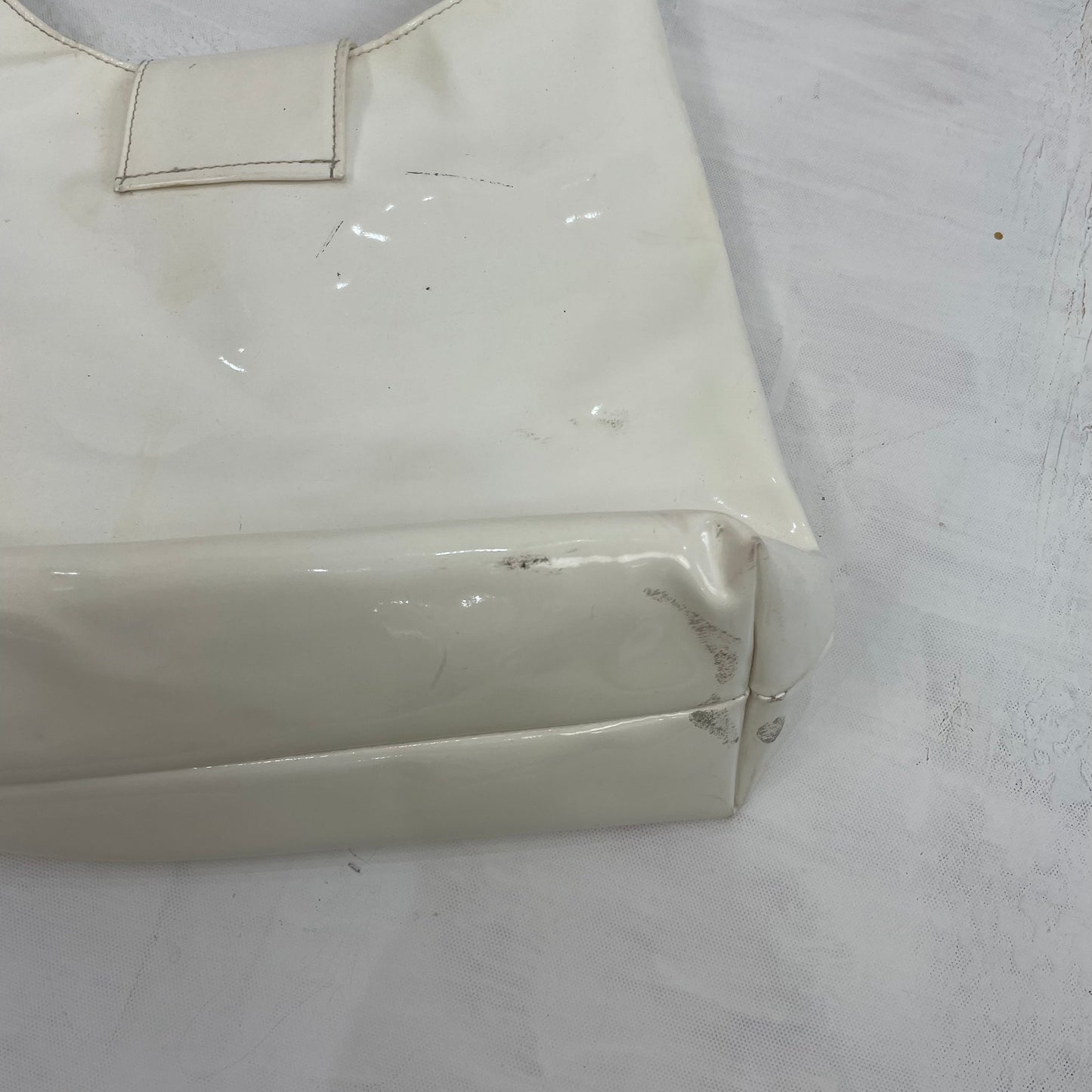 BOAT PARTY DROP | white d&g patent bag