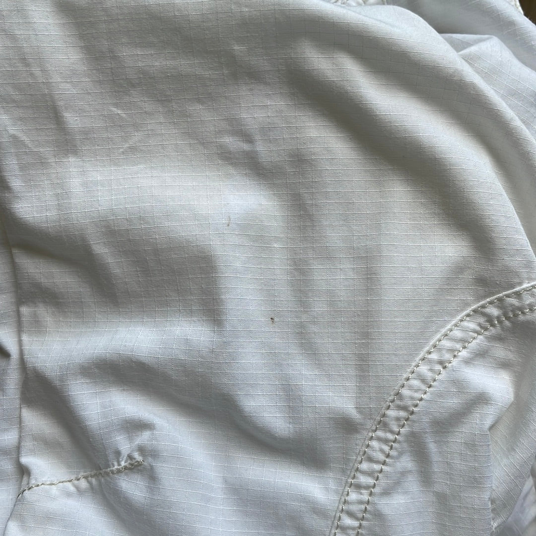 💚 EUROPEAN SUMMER DROP | small white adidas cropped trousers
