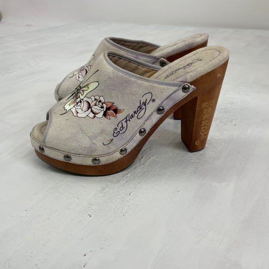⭐️DROP 5 | size 6 wooden chunky ed hardy heels