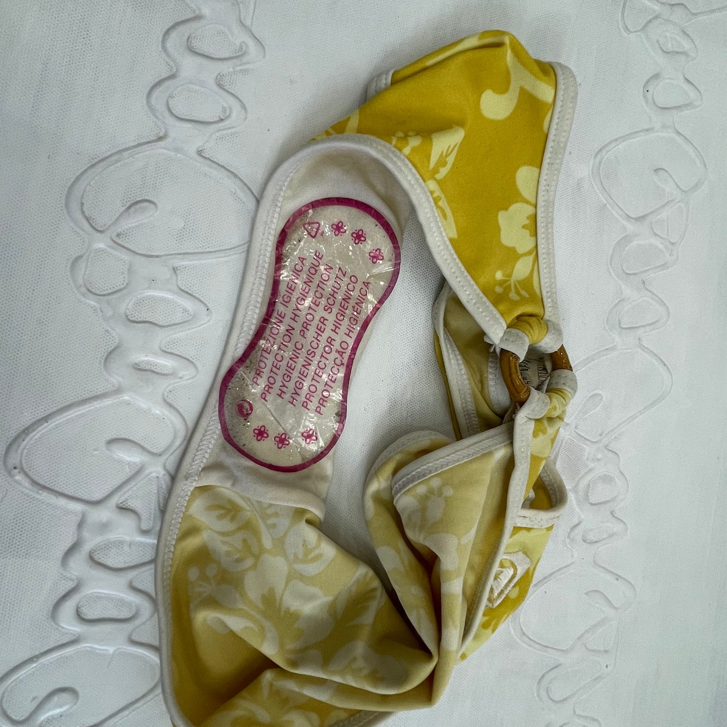 EUROPEAN SUMMER DROP | small roxy yellow hibiscus bikini bottoms