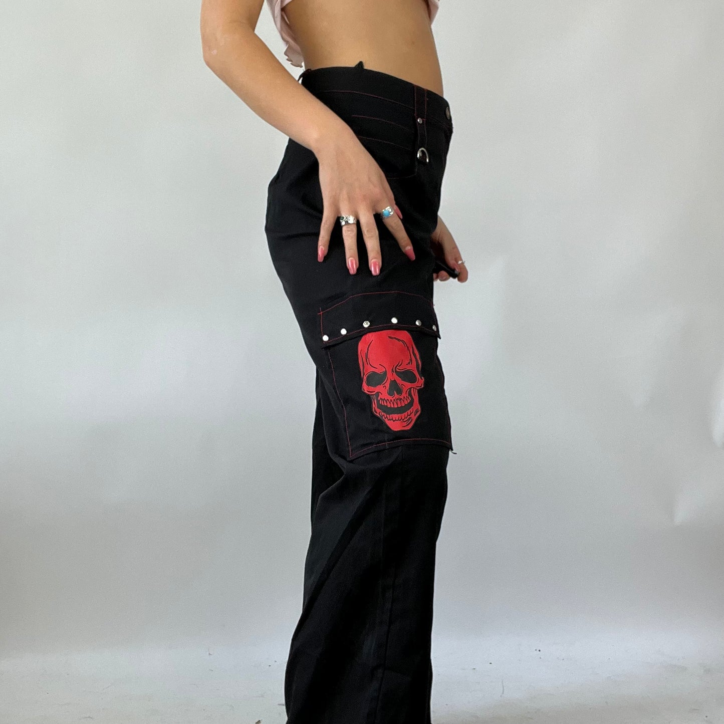 💚 FESTIVAL DROP | large black cargo trousers with red skull detail