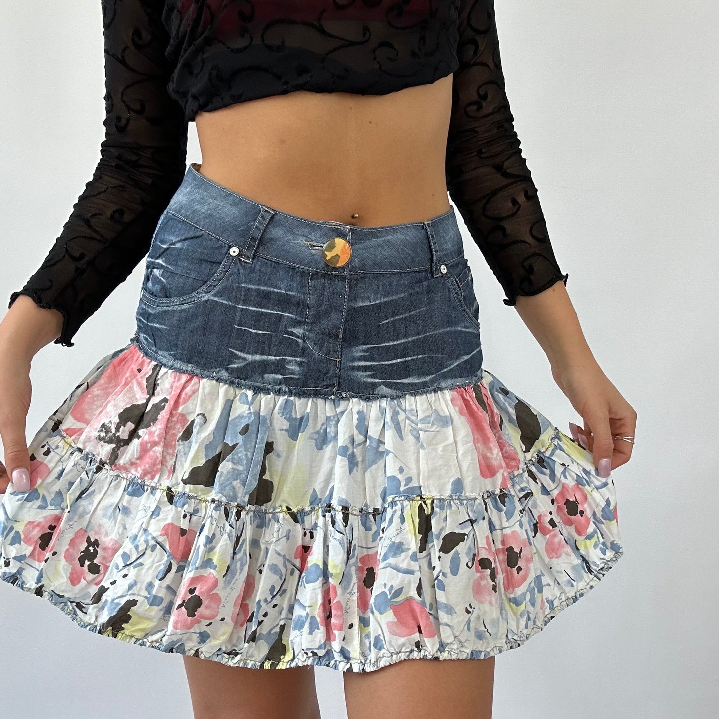 DAINTY DROP | denim floral mini skirt - small