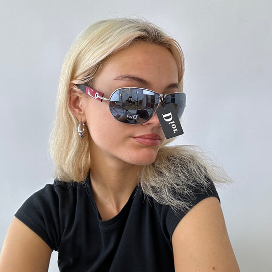 MODEL OFF DUTY DROP | dior style sunglasses