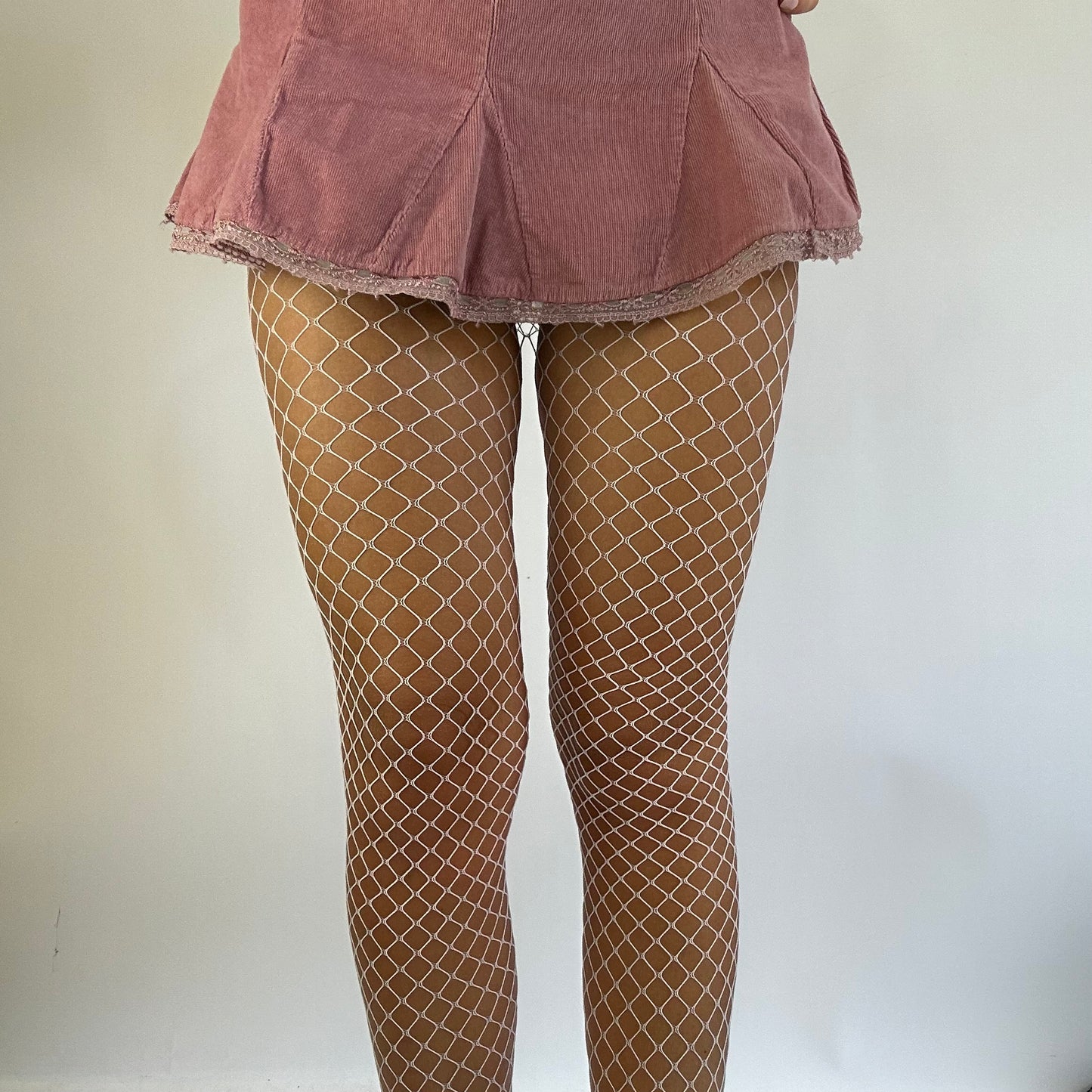 DAINTY DROP | white fishnet tights - small