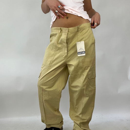 💚 FESTIVAL DROP | large beige cargo trousers