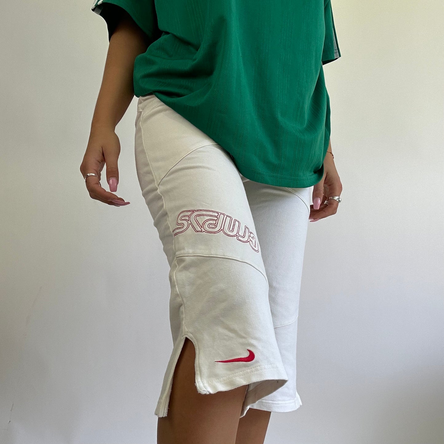 EUROPEAN SUMMER DROP small white pink nike cropped joggers remass