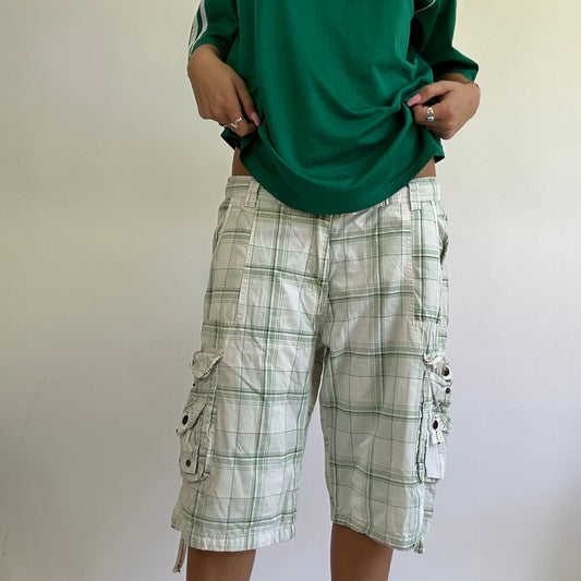 💻EUROPEAN SUMMER DROP | extra large green and white check long shorts / jorts