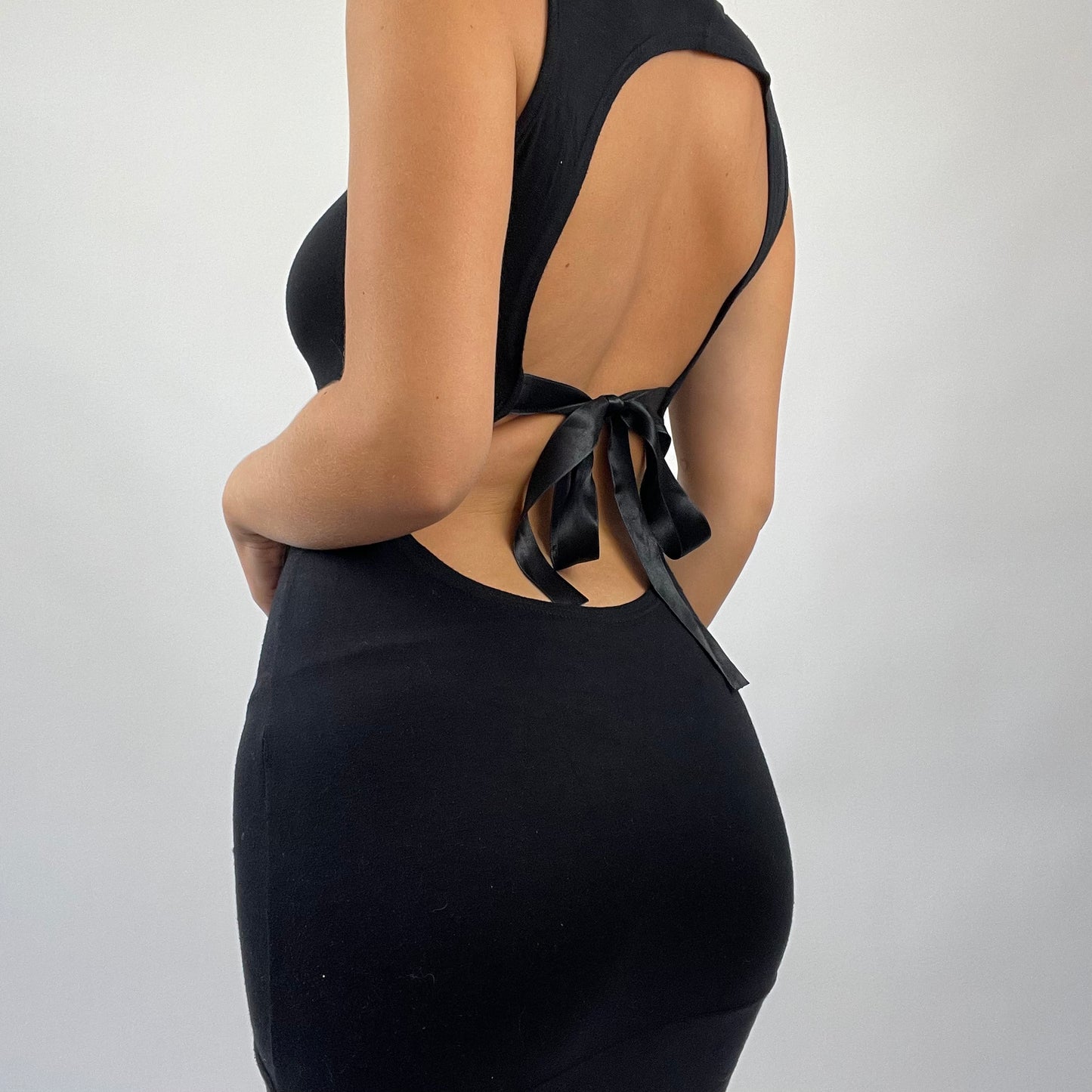 💻 MISS REMASS DROP | small black open back mini dress