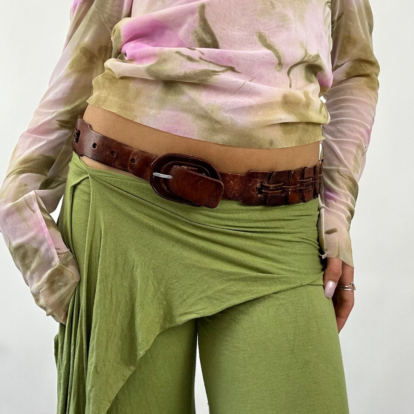 💚 BOHO GIRL DROP | brown square belt