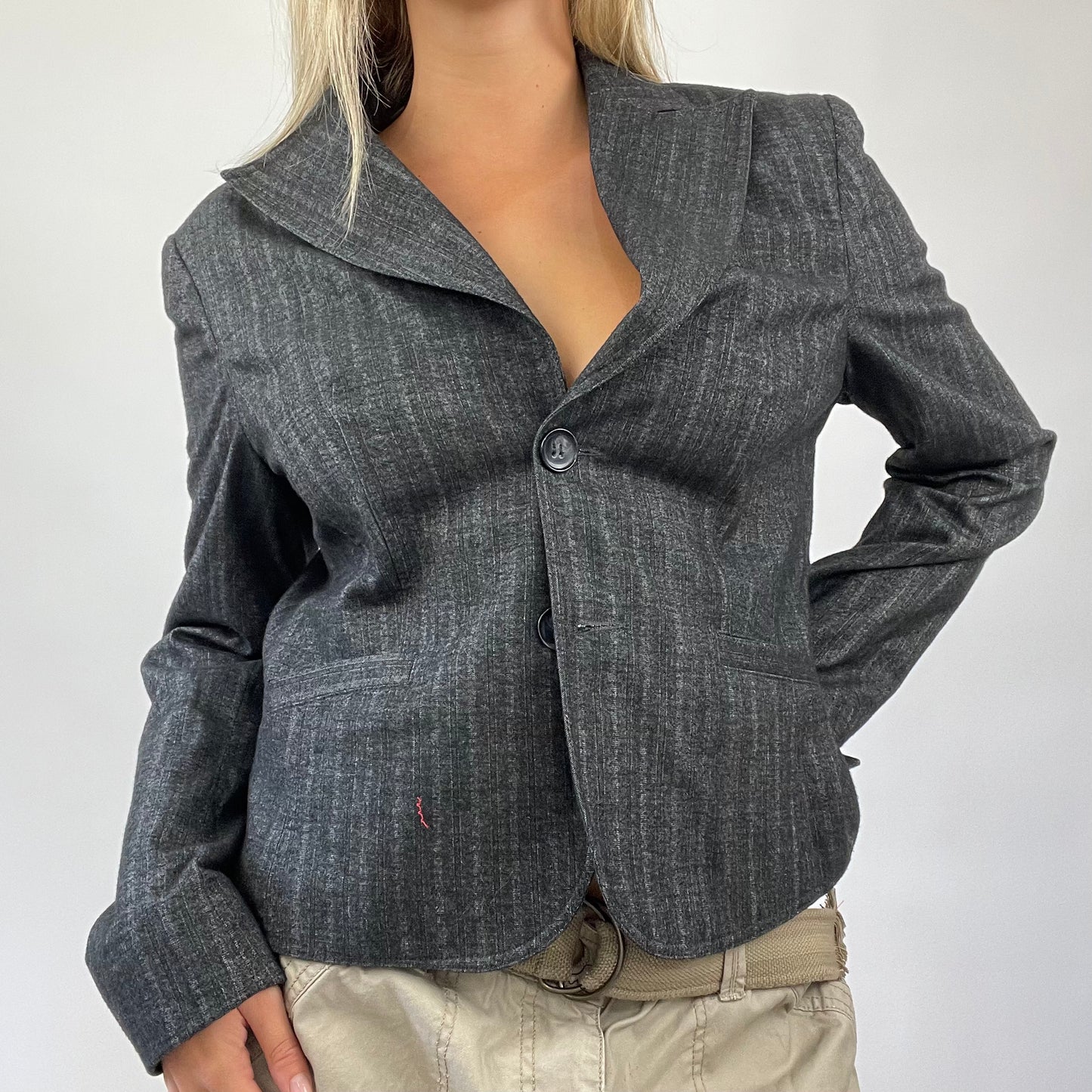 MANHATTAN GIRL DROP | small grey striped blazer
