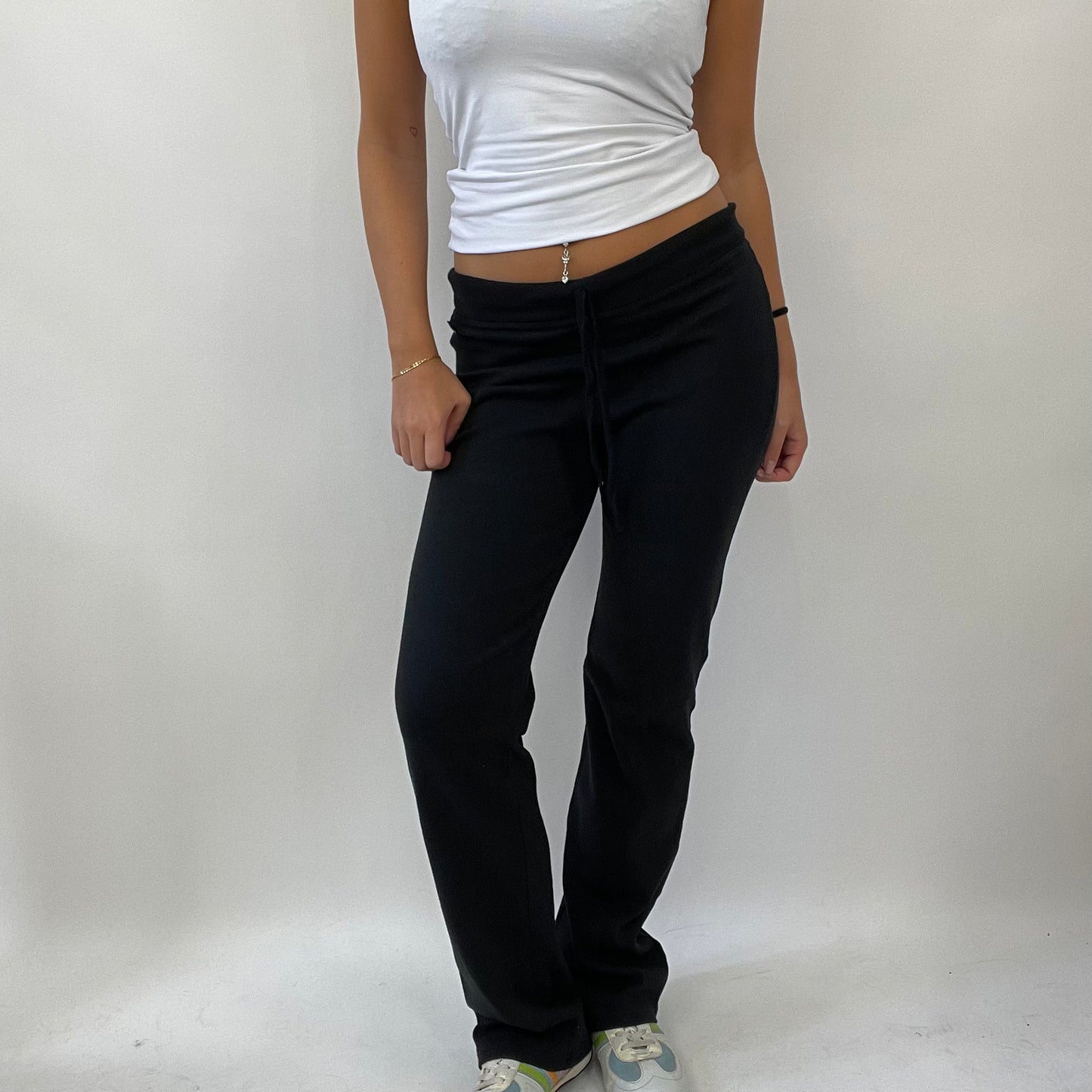 MANHATTAN GIRL DROP | small black body action joggers