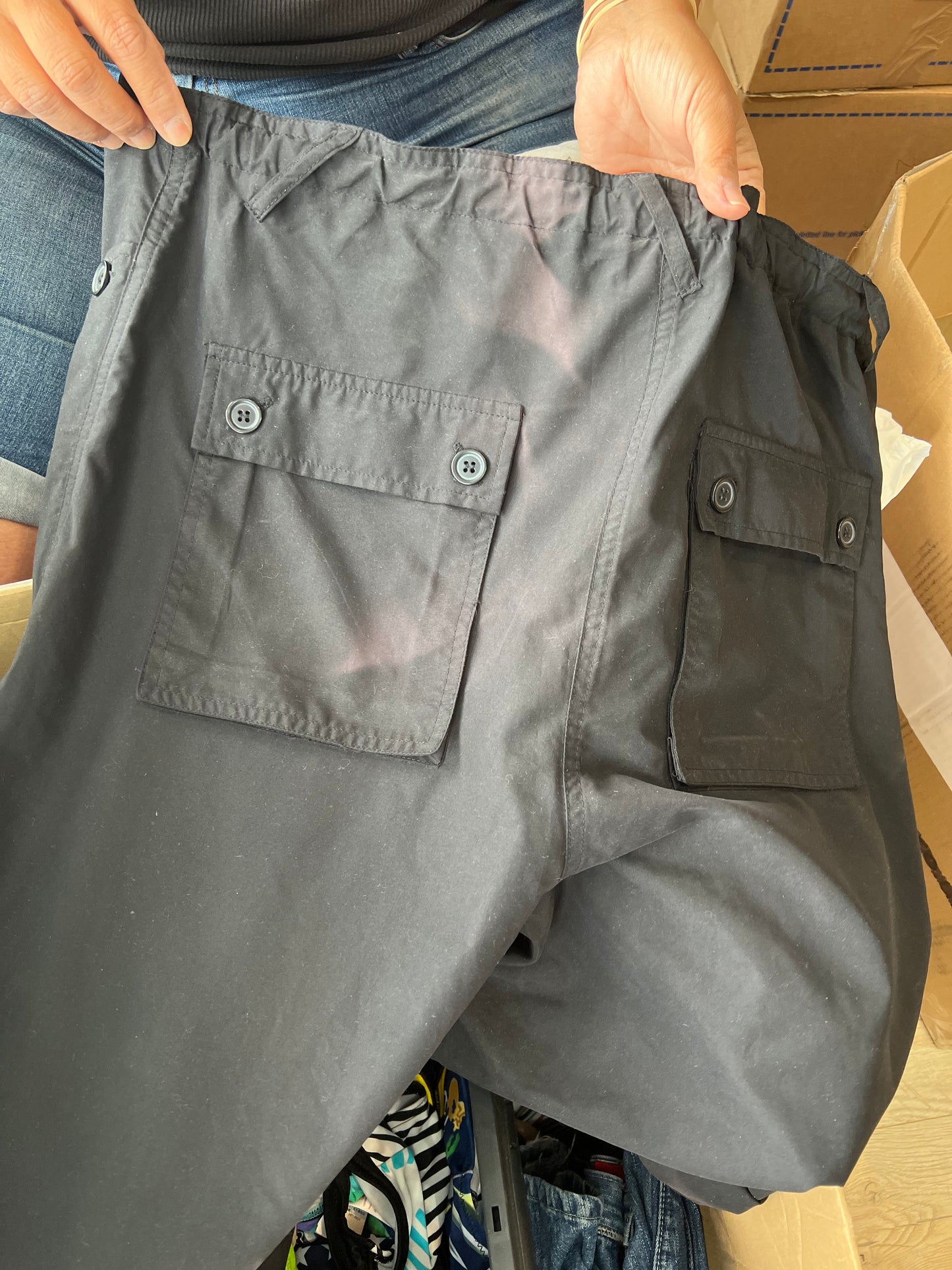 💚 💻 MODEL OFF DUTY DROP | black size 12 old miss selfridge cargos with graphic detail