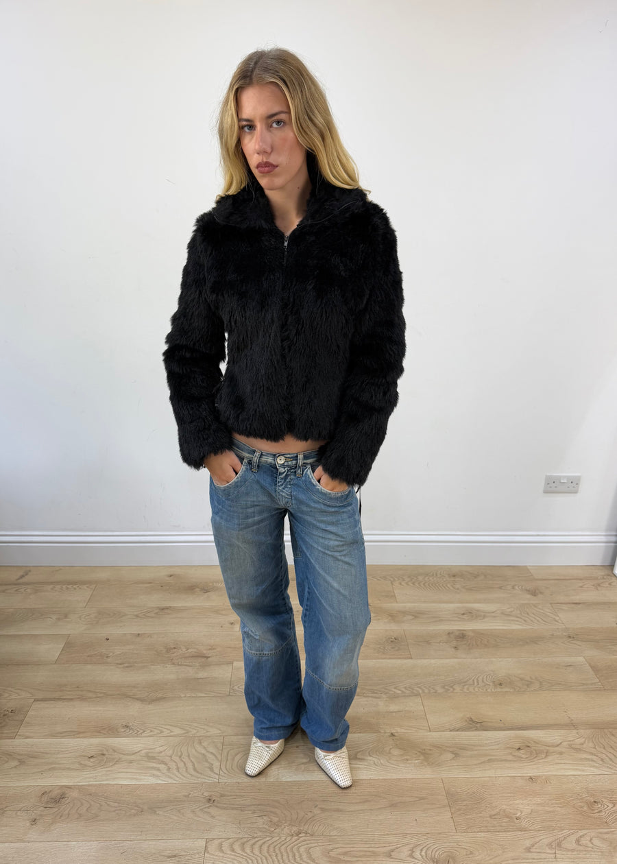 medium black pink woman faux fur zip jacket - image 1