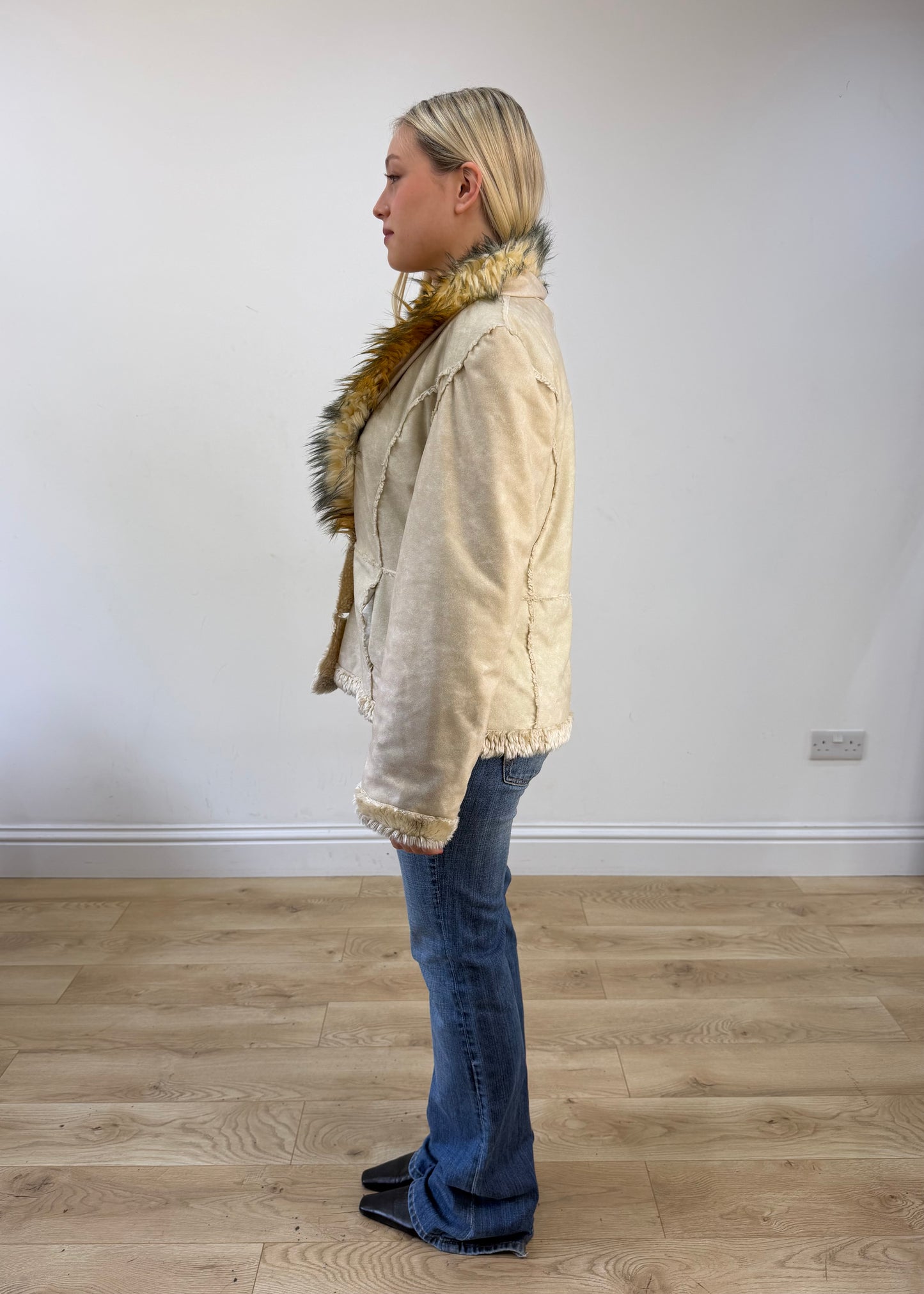 medium cream last woman faux fur trim jacket image 4