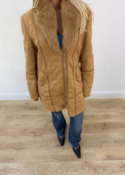 small tan d&a long coat with faux fur collar 2