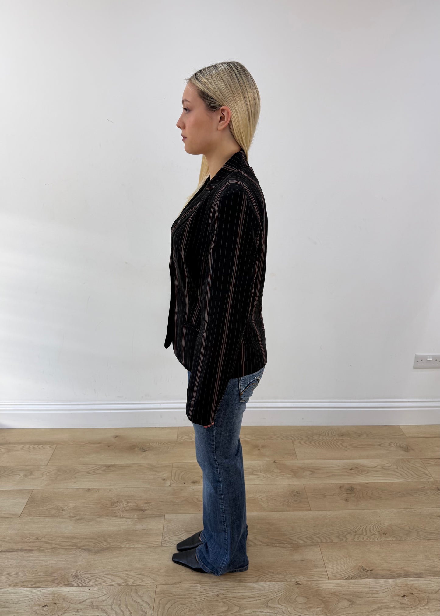 medium black vunic pinstripe blazer 5