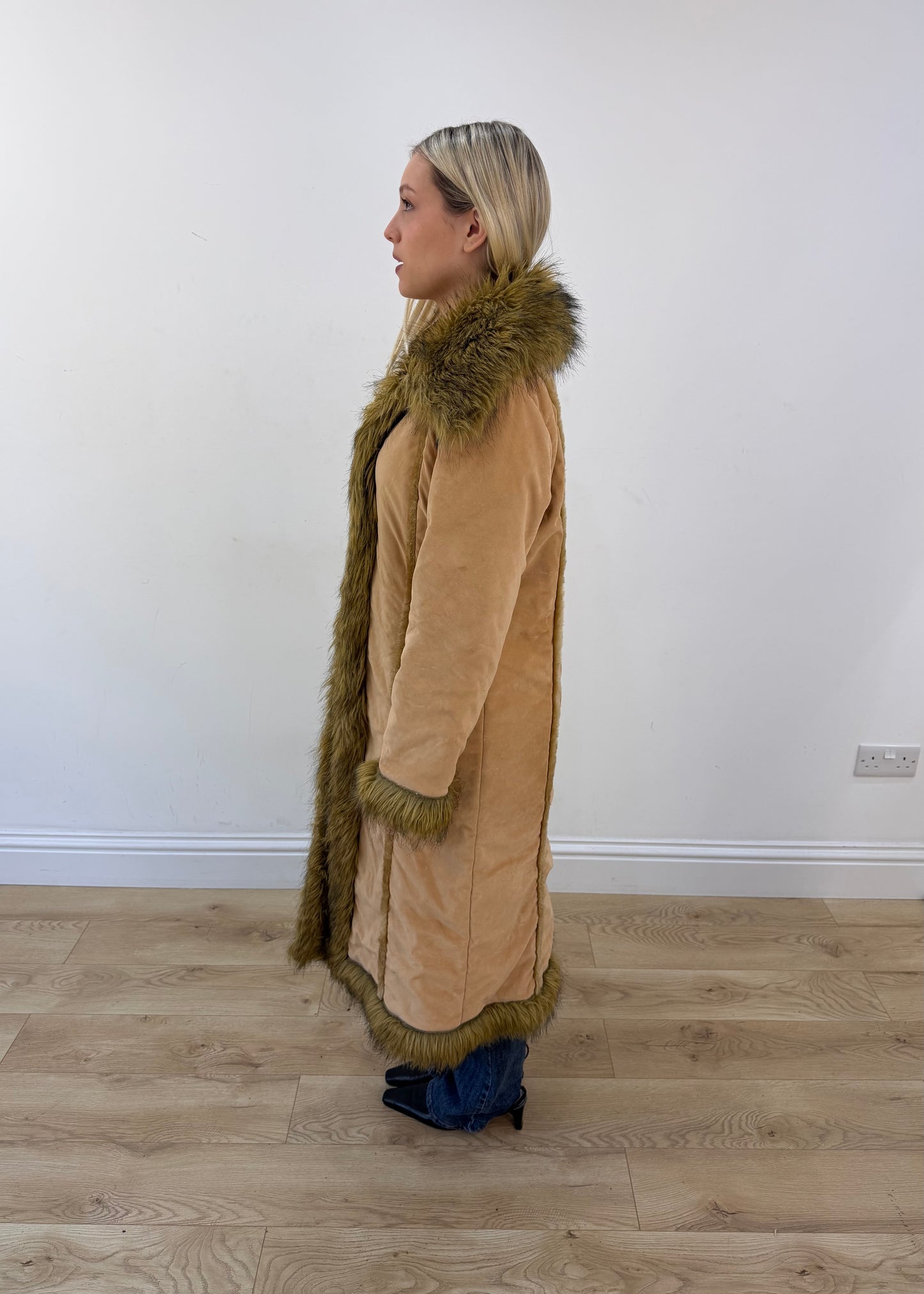 medium tan mango long coat with shaggy faux fur trim 5
