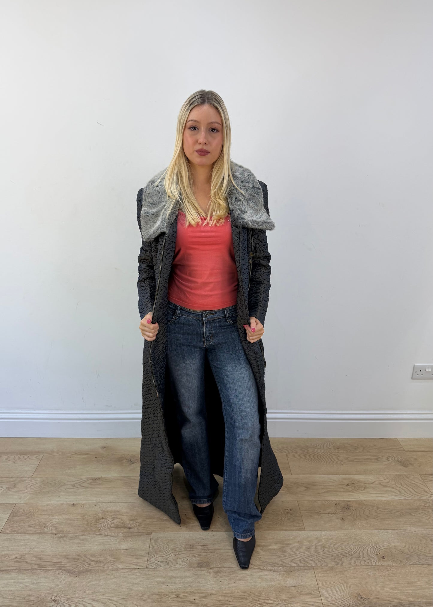 medium dark grey iron textured long coat with contrast collar 4