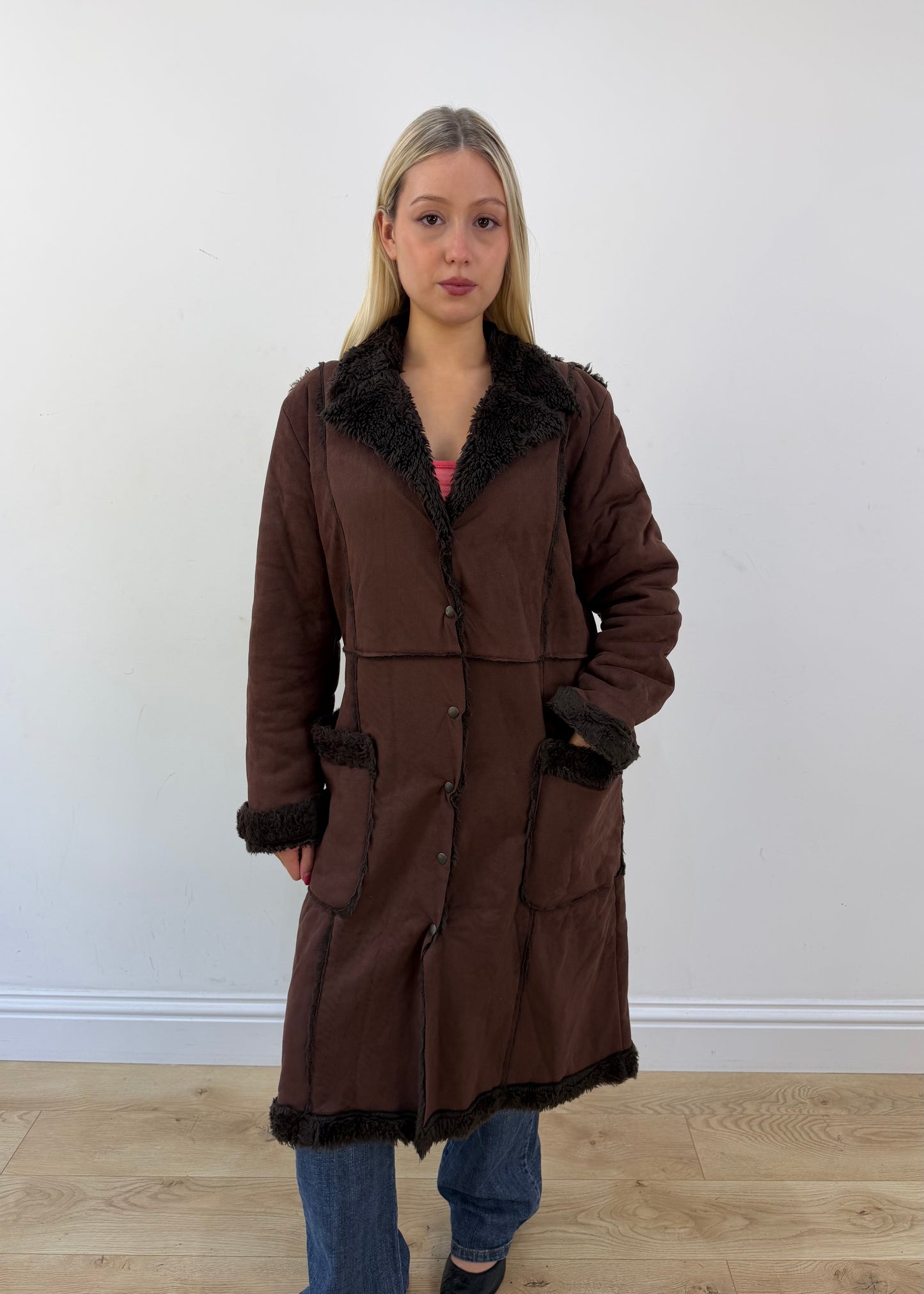 medium brown fra.me long coat with faux fur trim 3