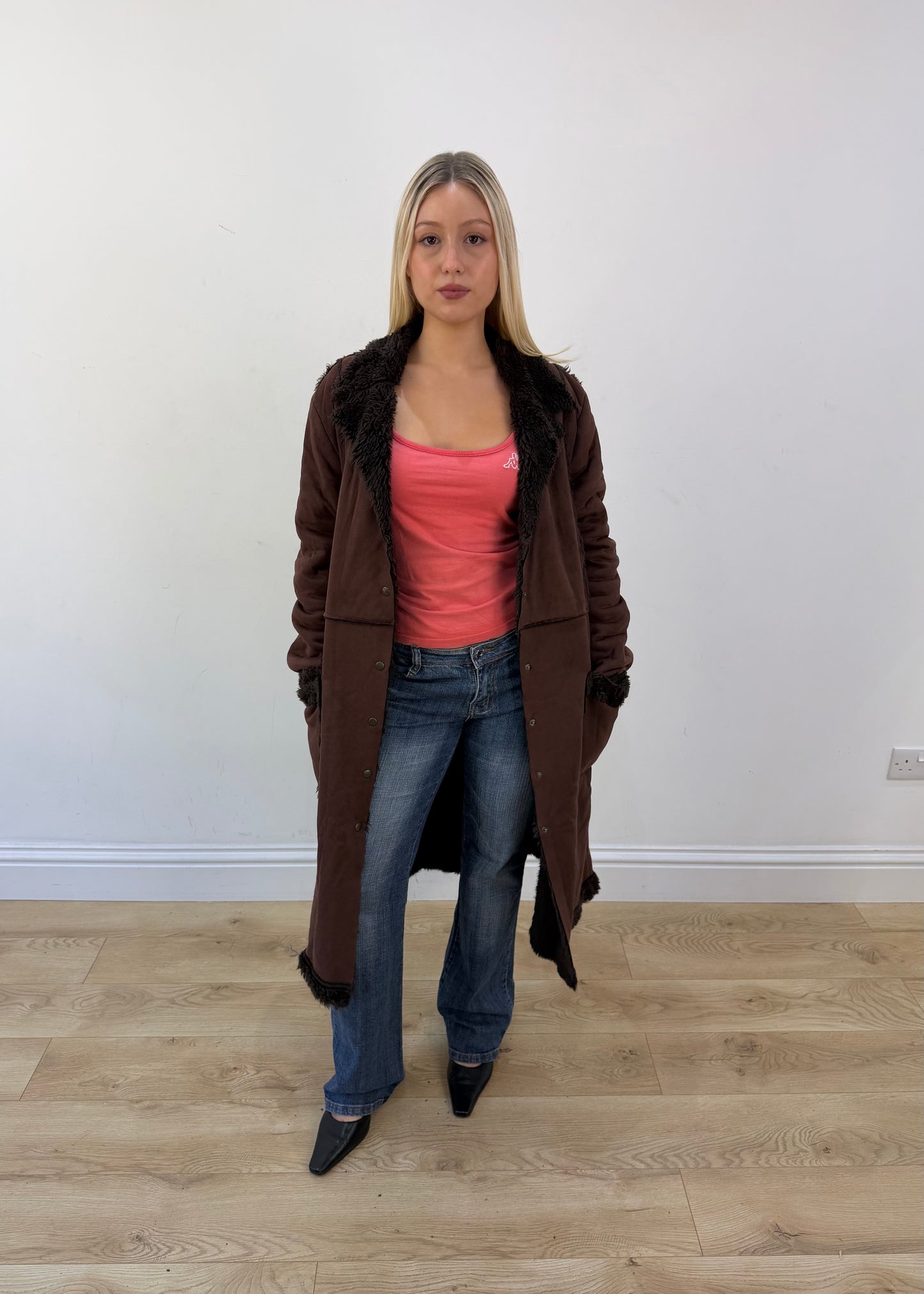 medium brown fra.me long coat with faux fur trim 4