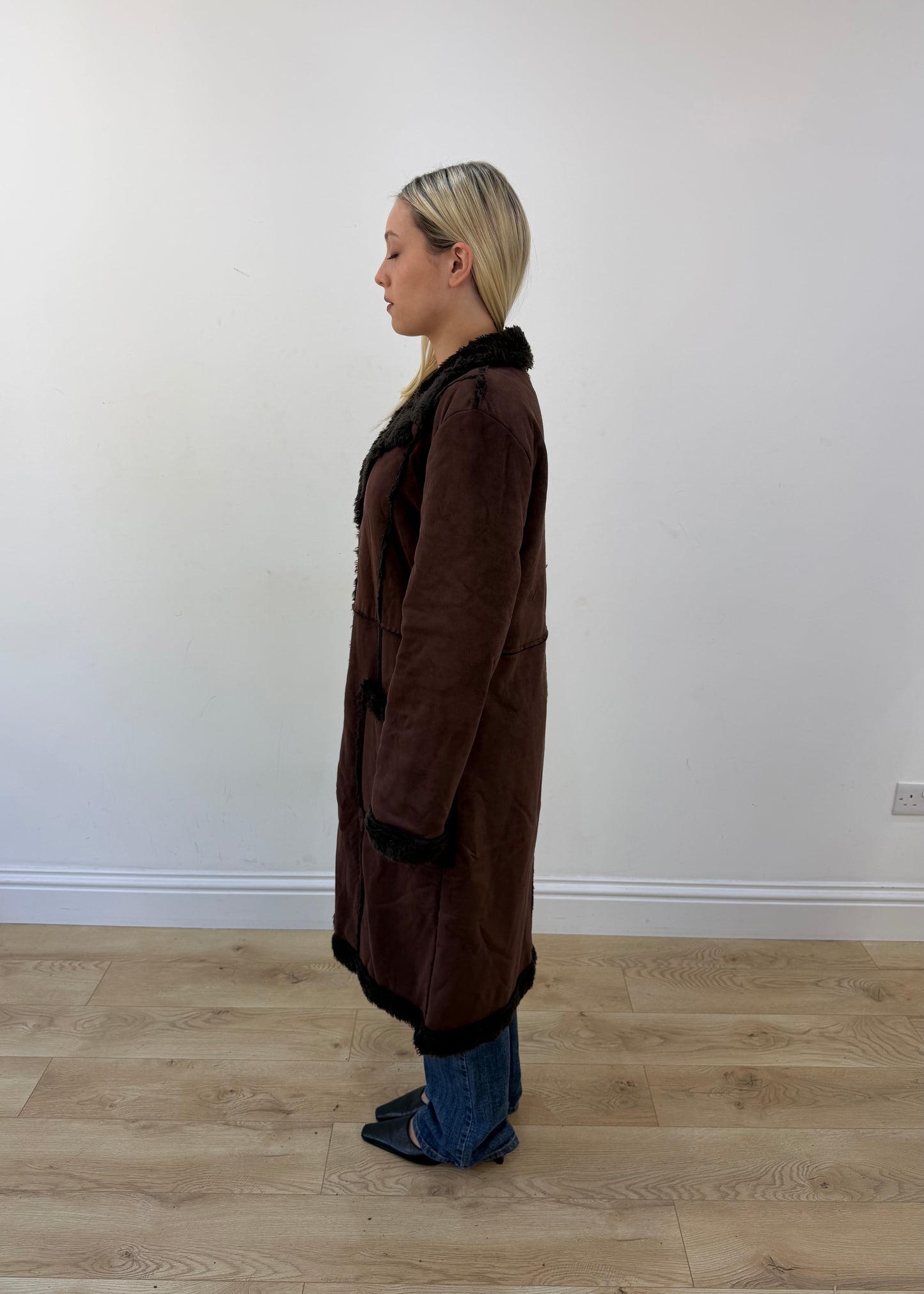 medium brown fra.me long coat with faux fur trim 5