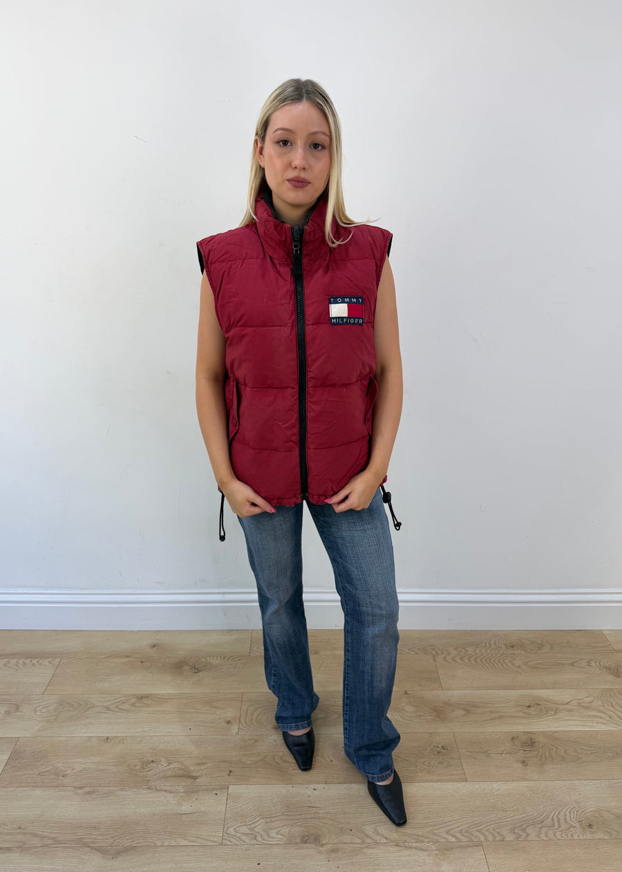 medium burgundy tommy hilfiger puffer gilet 1
