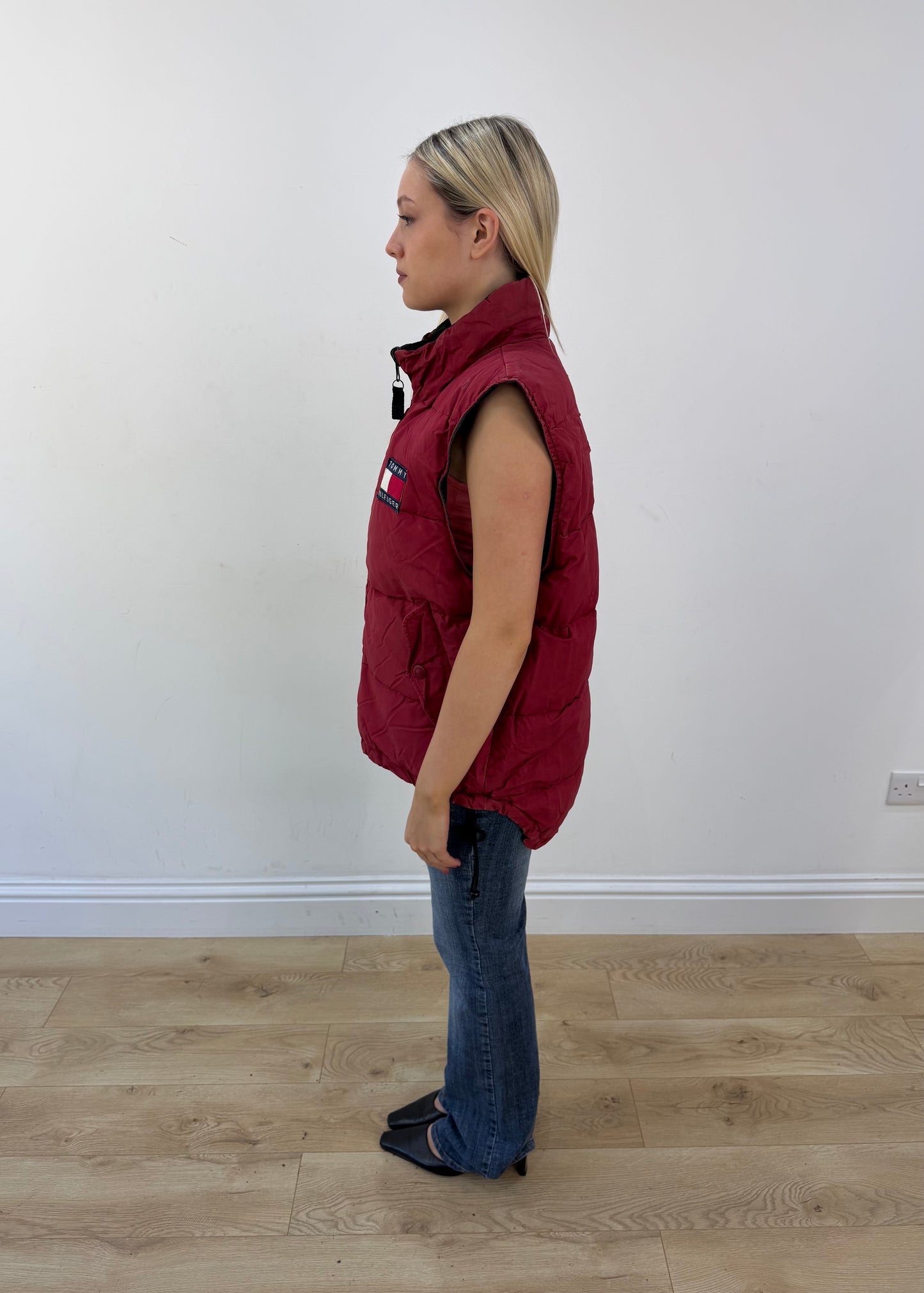 medium burgundy tommy hilfiger puffer gilet 5