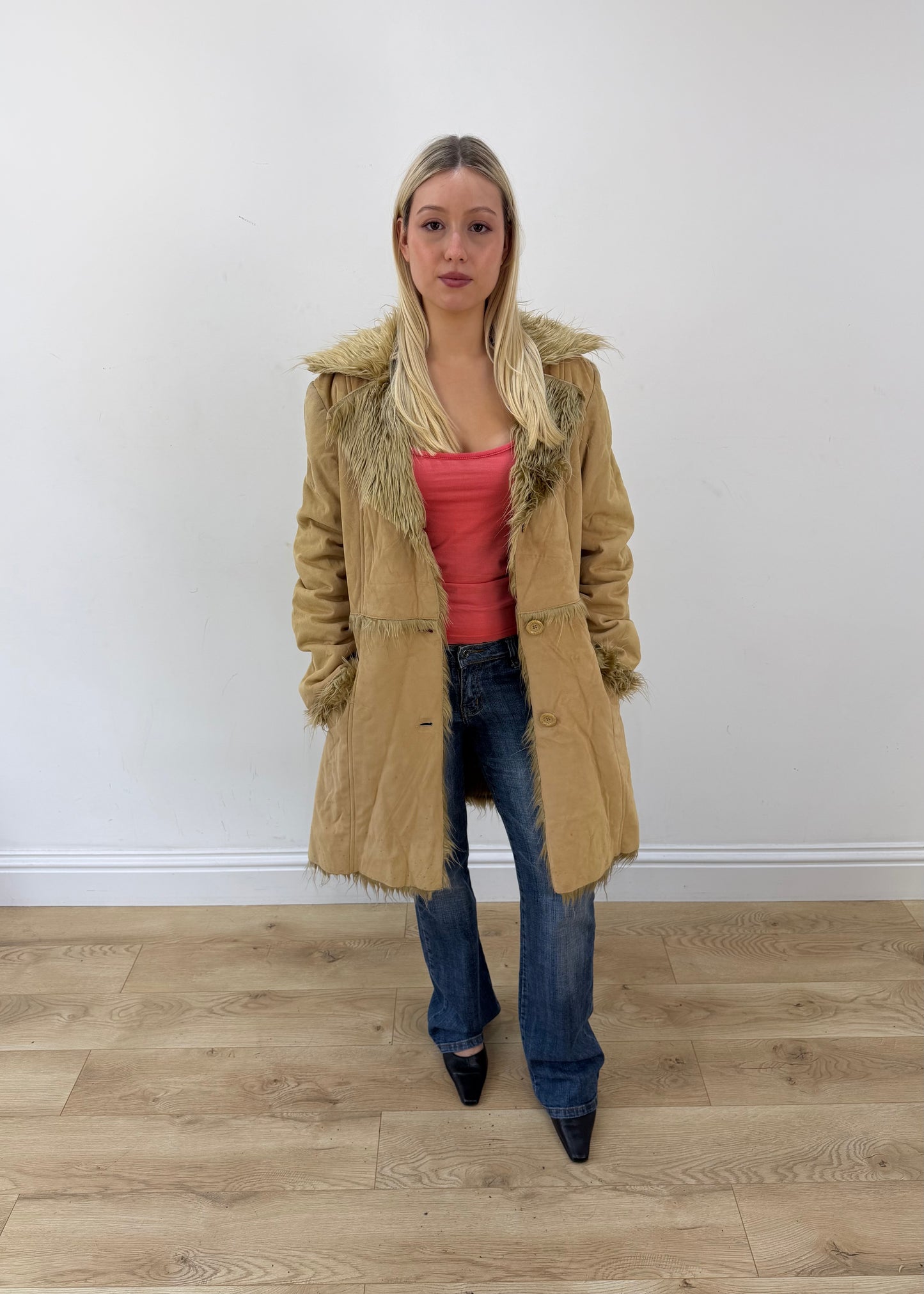 large tan times sport coat with faux fur collar 4