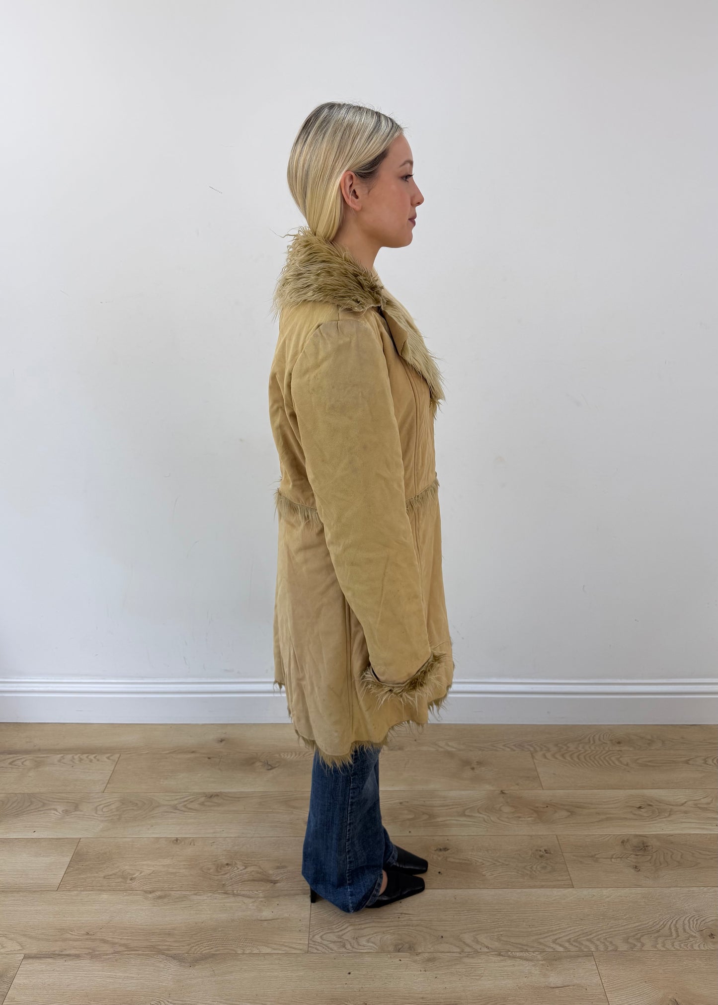 large tan times sport coat with faux fur collar 6